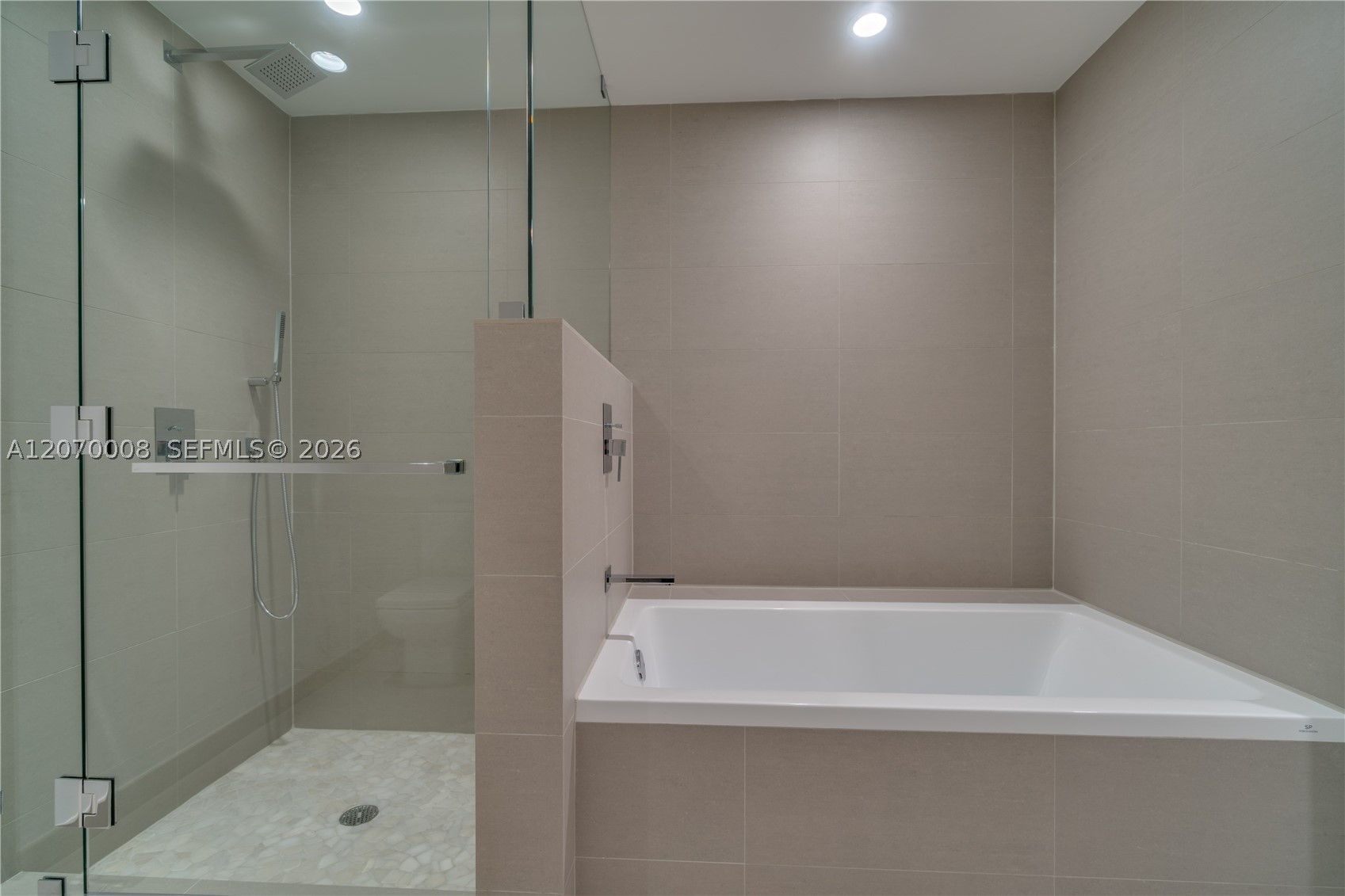 1080 Brickell Ave #3406, Miami FL 33131