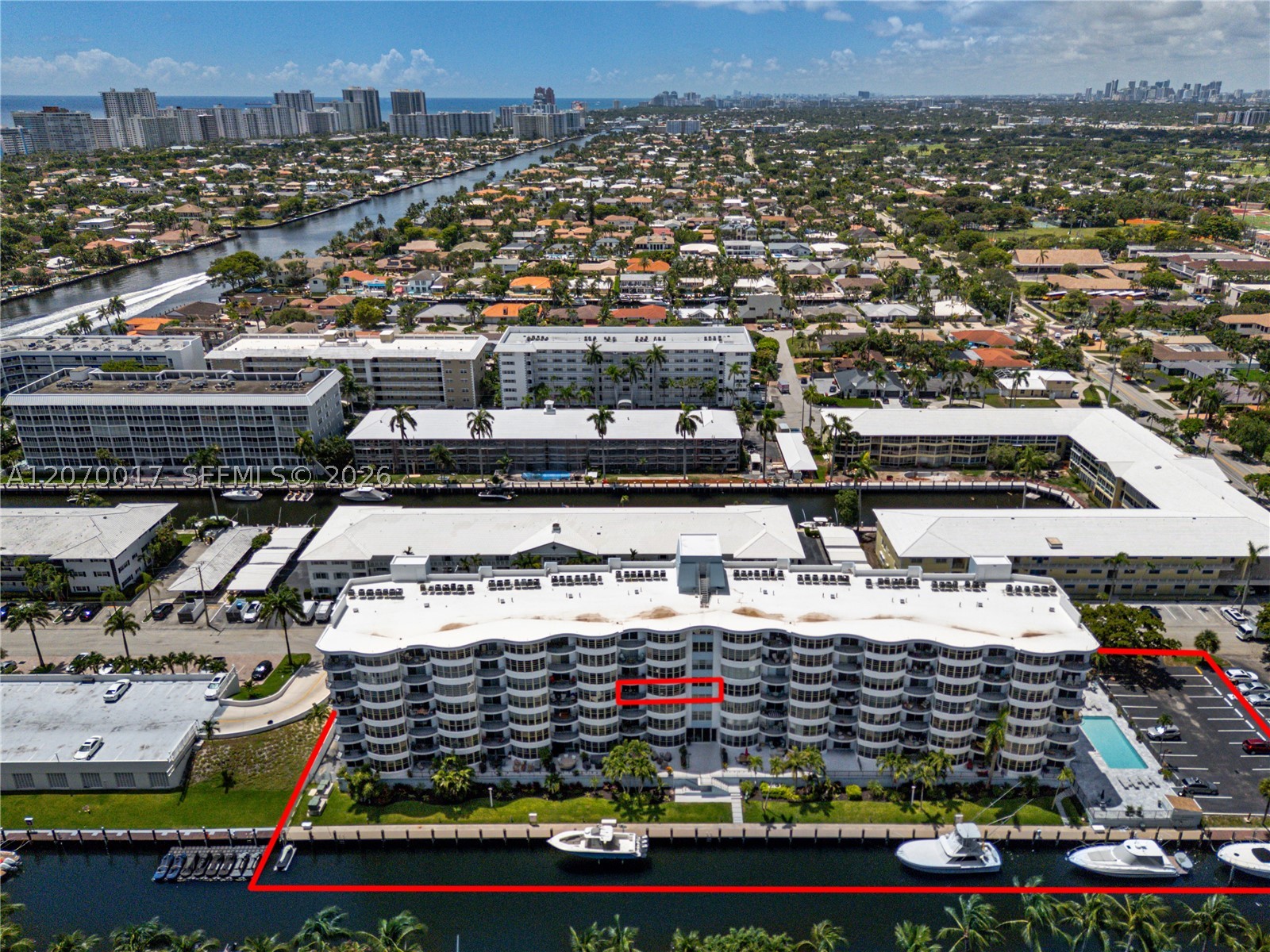 3051 NE 48th St #406, Fort Lauderdale FL 33308