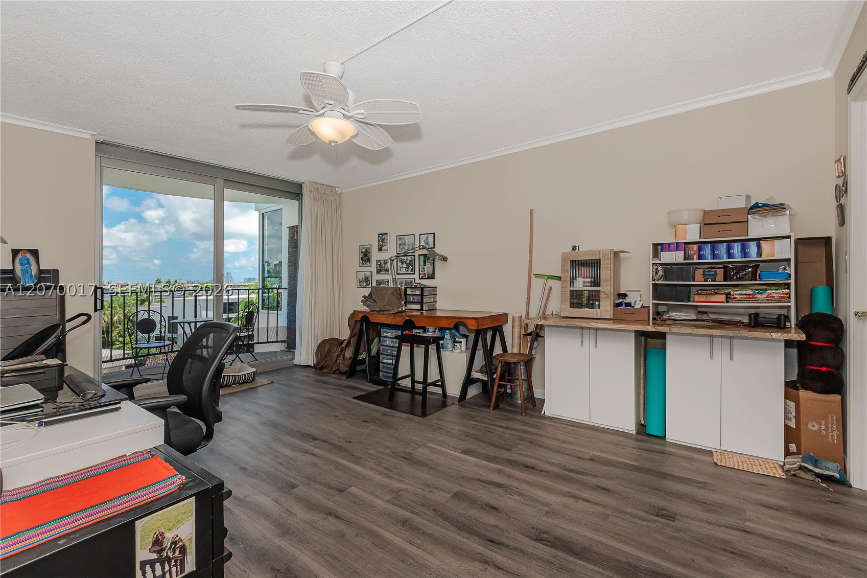 3051 NE 48th St #406, Fort Lauderdale FL 33308