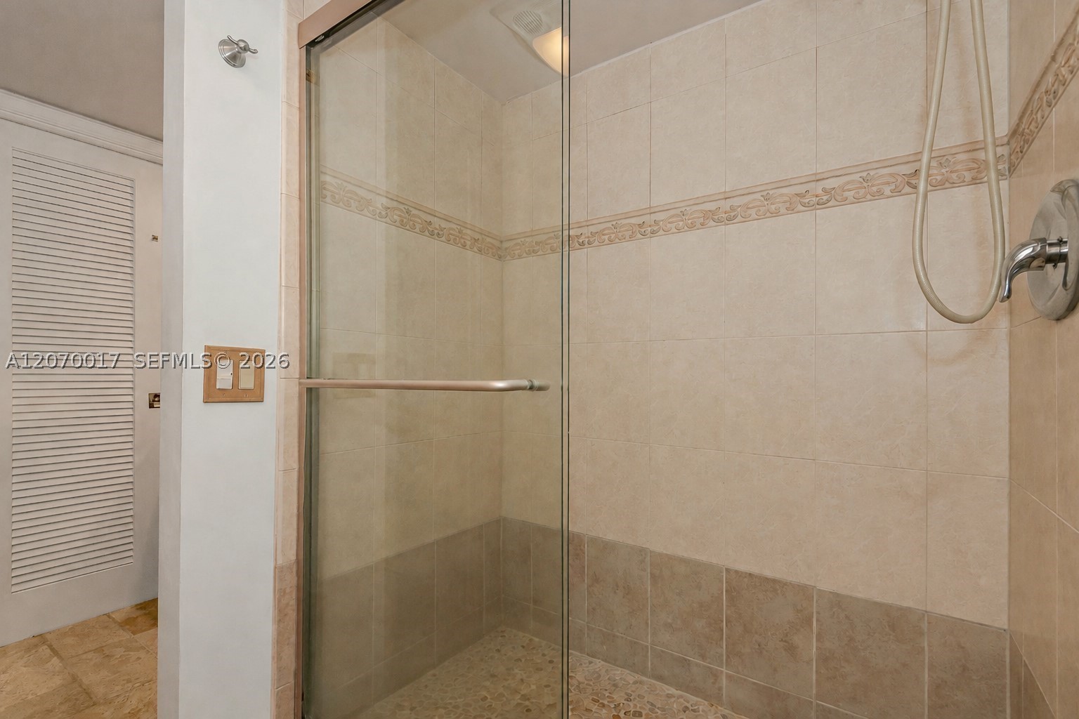 3051 NE 48th St #406, Fort Lauderdale FL 33308