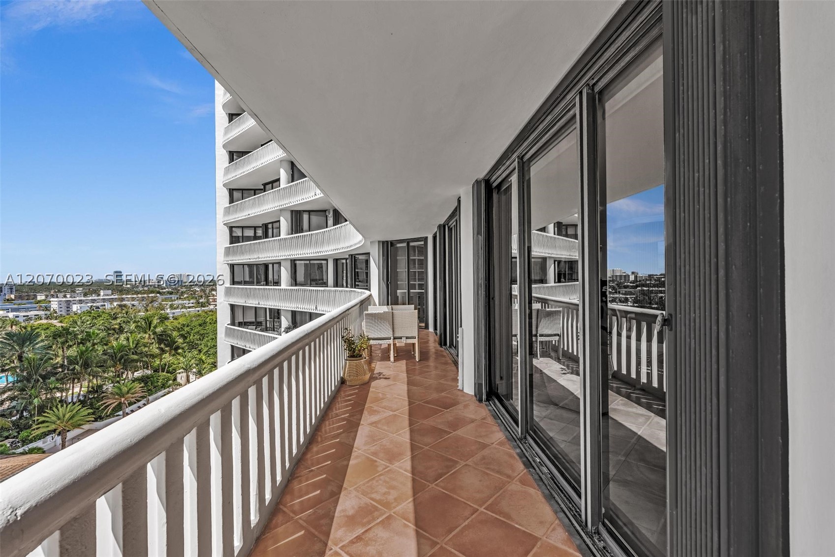 3000 Island Blvd #1106, Aventura FL 33160