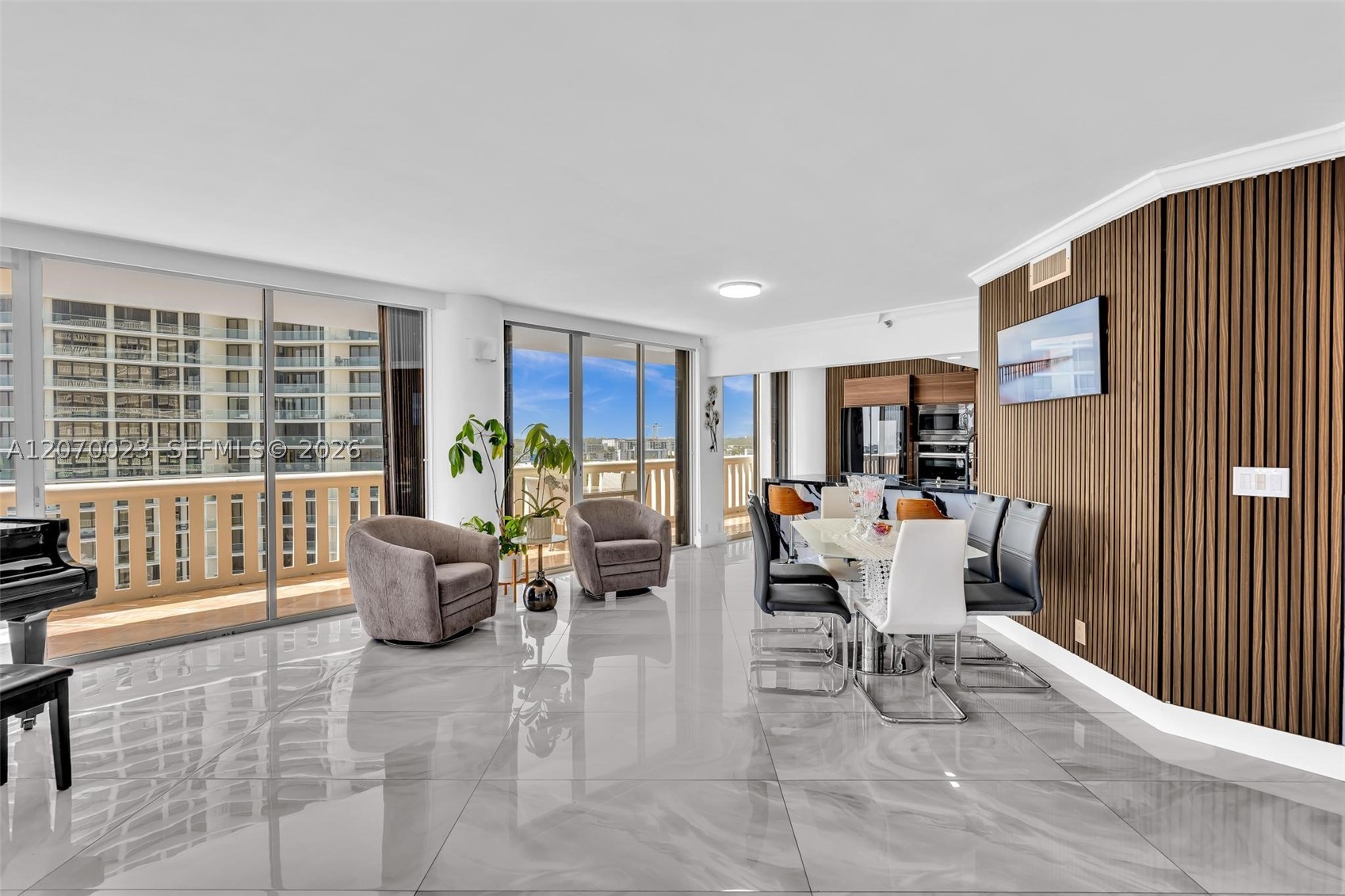 3000 Island Blvd #1106, Aventura FL 33160
