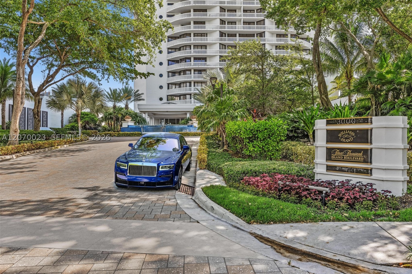 3000 Island Blvd #1106, Aventura FL 33160