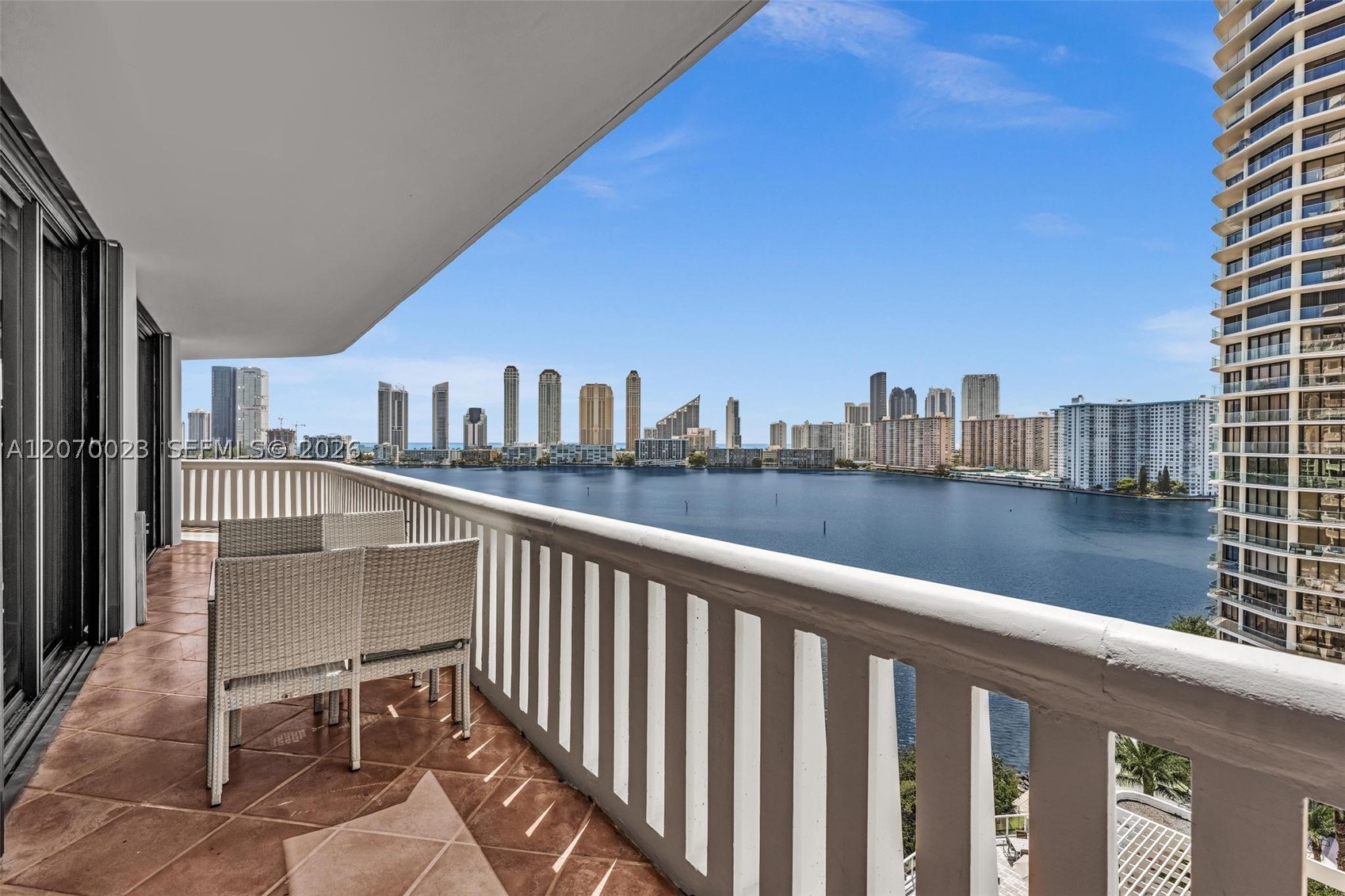 3000 Island Blvd #1106, Aventura FL 33160