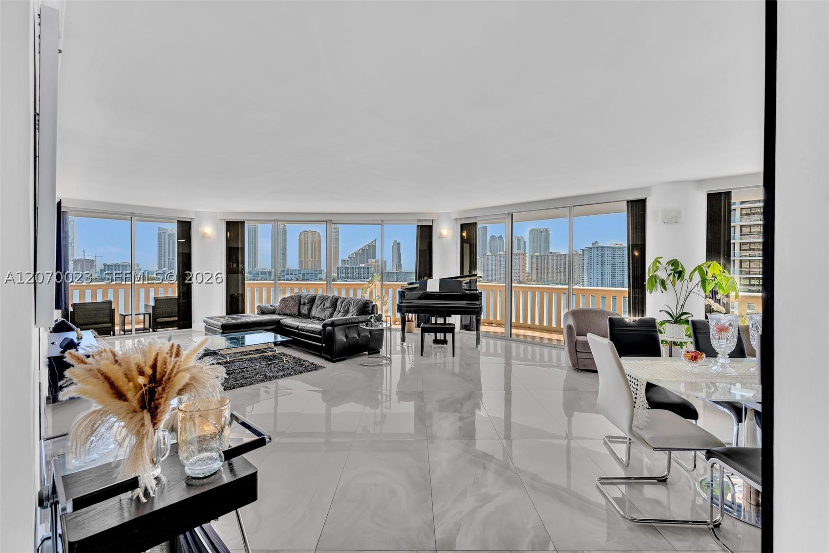 3000 Island Blvd #1106, Aventura FL 33160