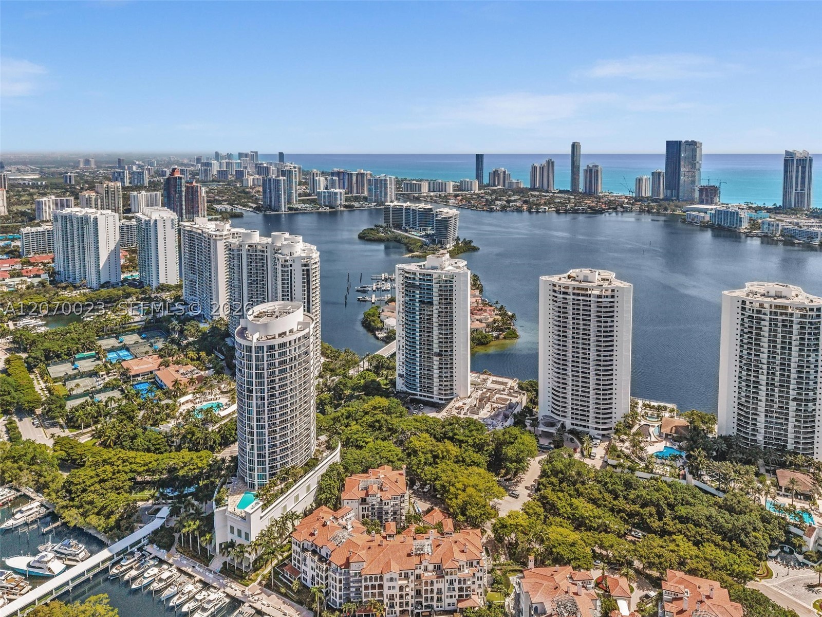 3000 Island Blvd #1106, Aventura FL 33160