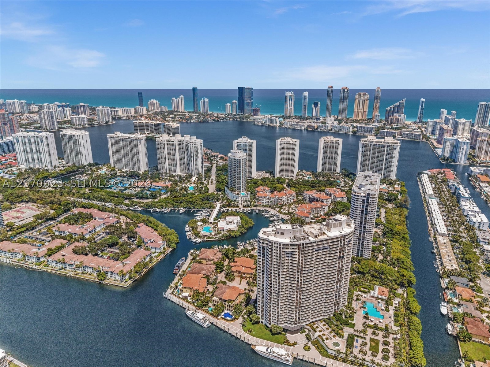 3000 Island Blvd #1106, Aventura FL 33160