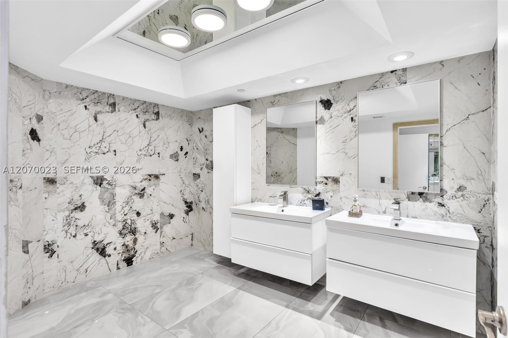 3000 Island Blvd #1106, Aventura FL 33160