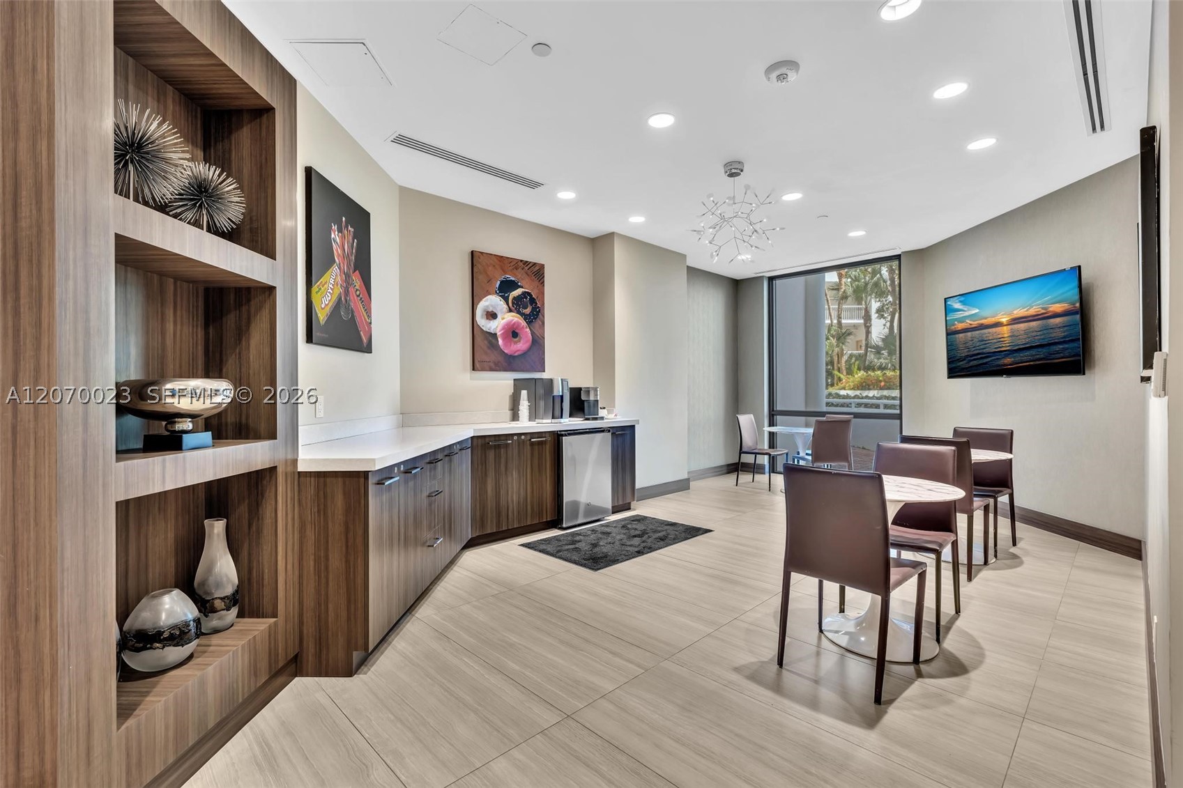 3000 Island Blvd #1106, Aventura FL 33160