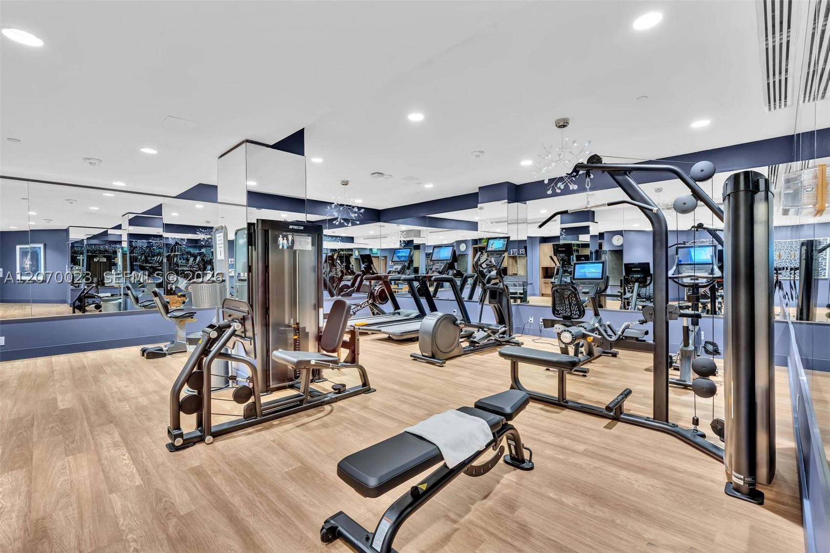 3000 Island Blvd #1106, Aventura FL 33160