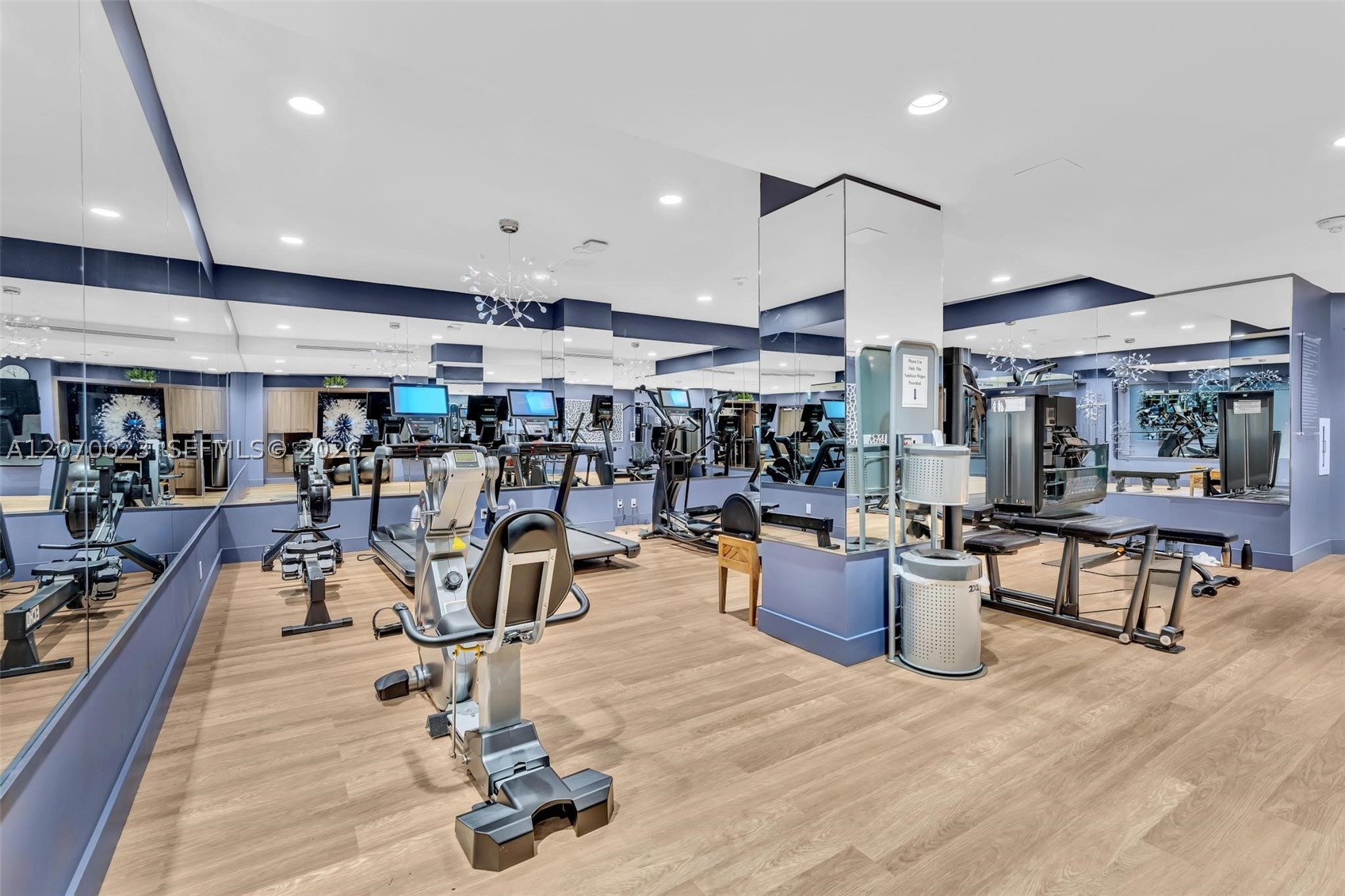 3000 Island Blvd #1106, Aventura FL 33160