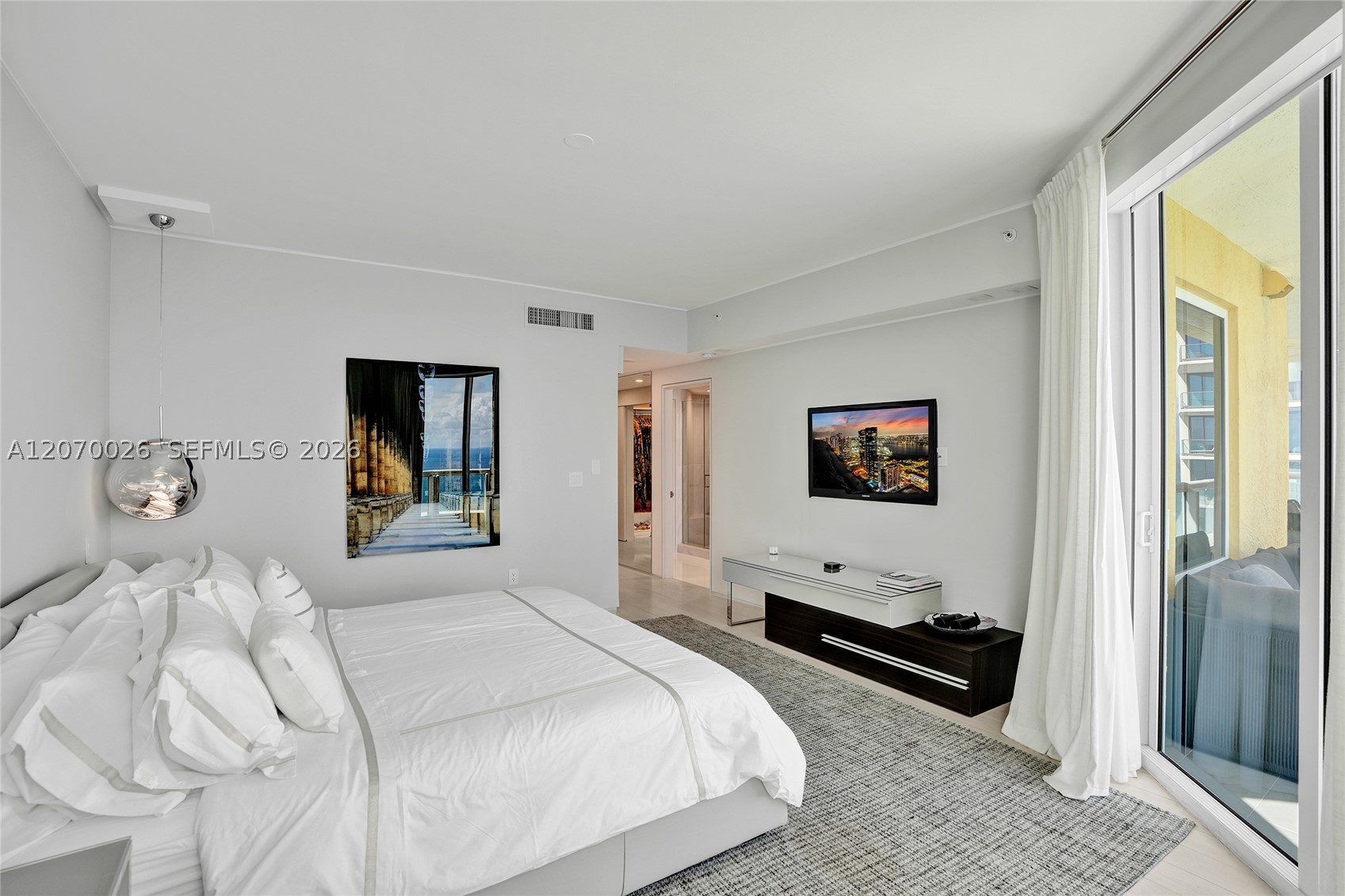 17875 Collins Ave #3101, Sunny Isles Beach FL 33160