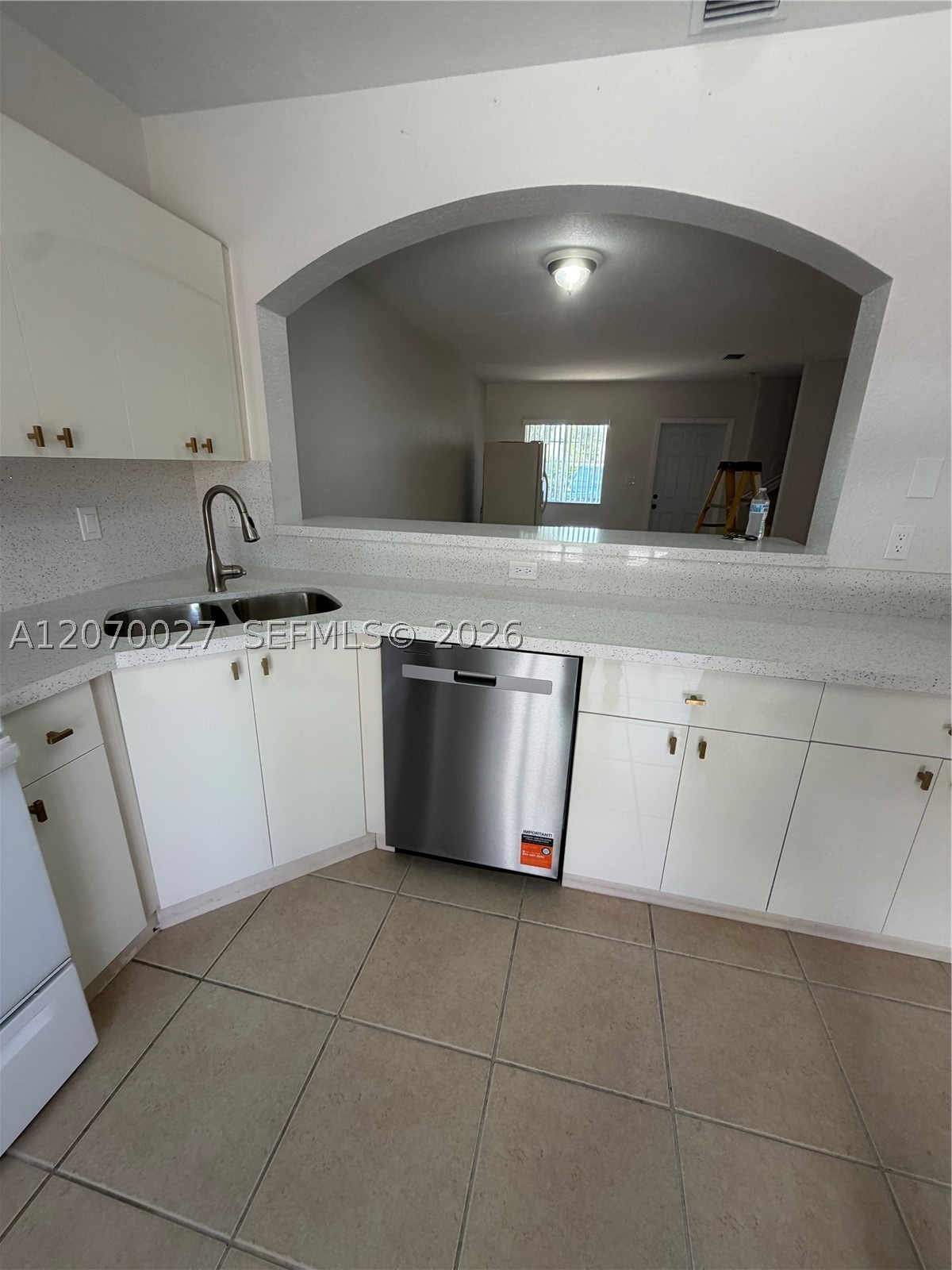7776 W 36th Ave #6, Hialeah FL 33018