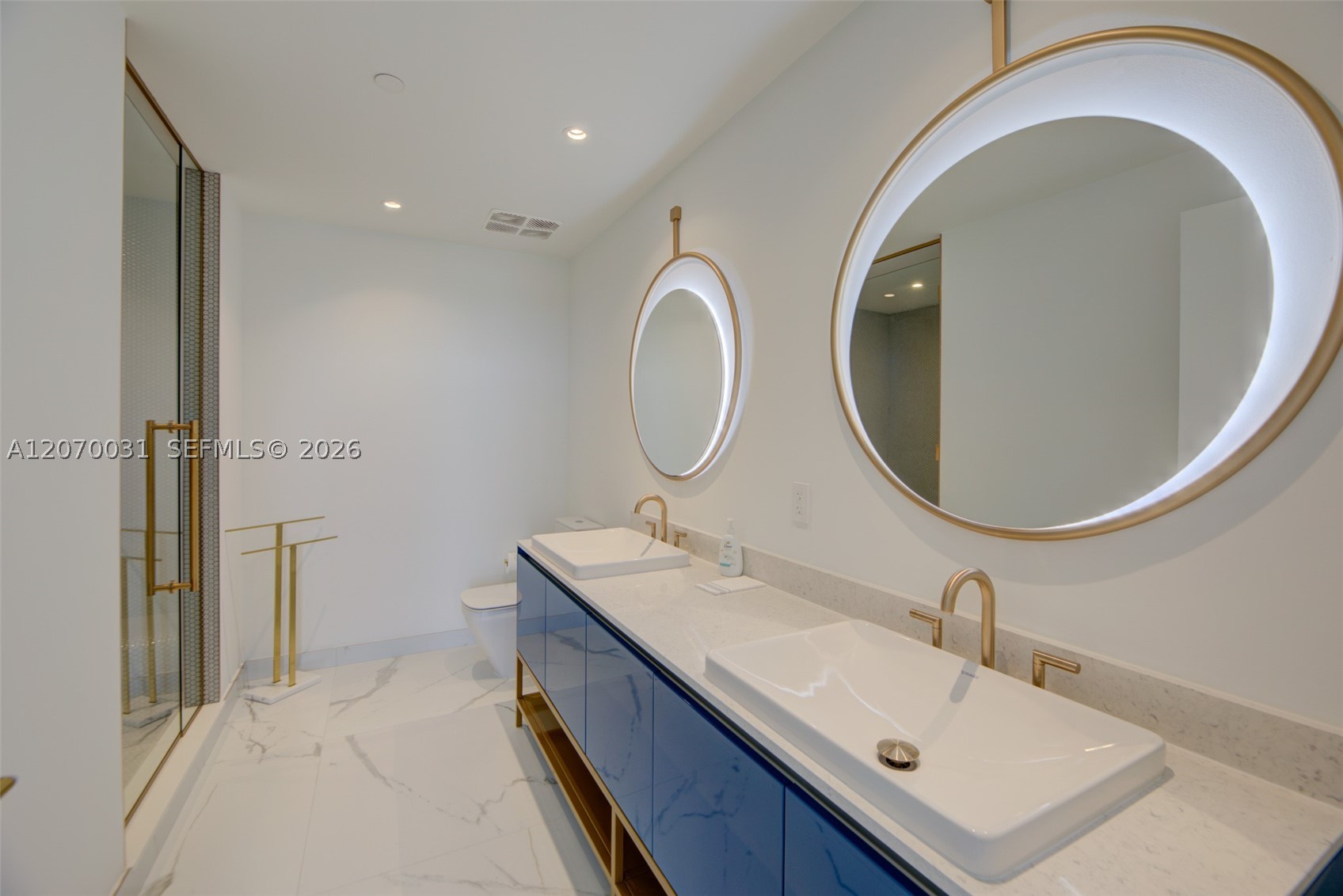2678 Tigertail Ave #1403, Coconut Grove FL 33133