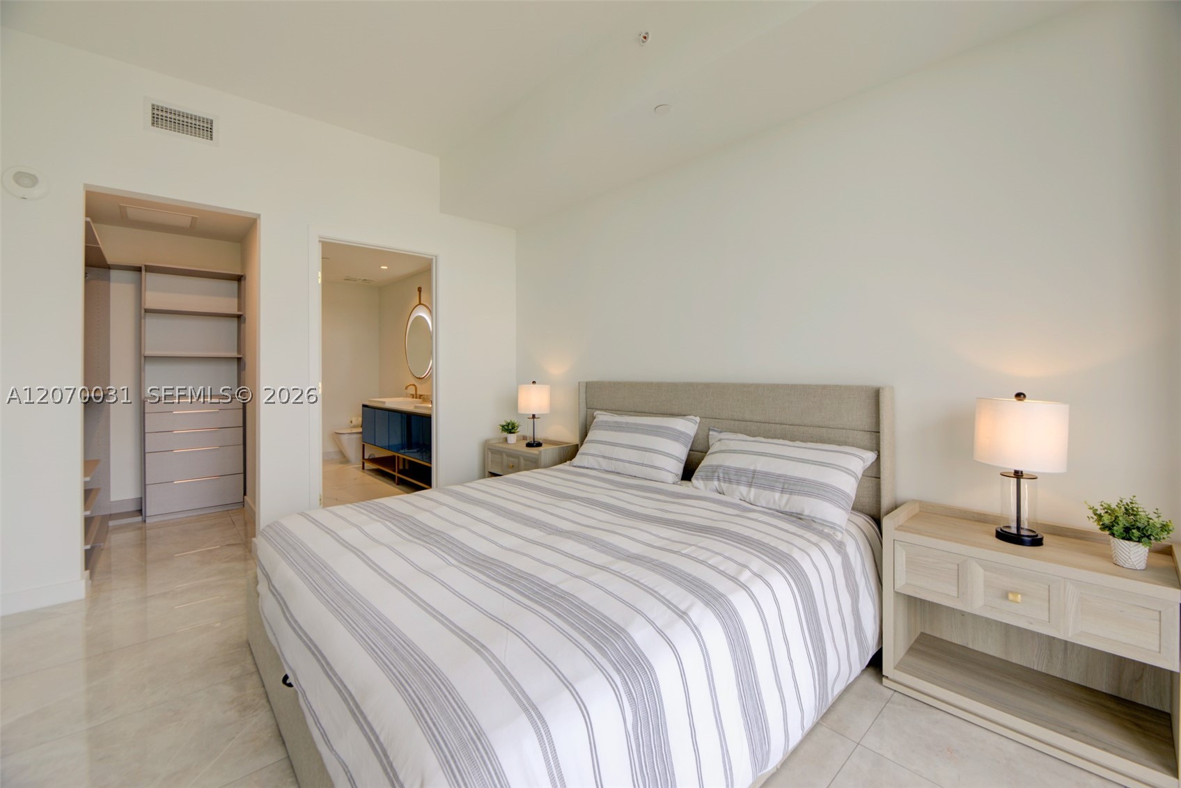 2678 Tigertail Ave #1403, Coconut Grove FL 33133
