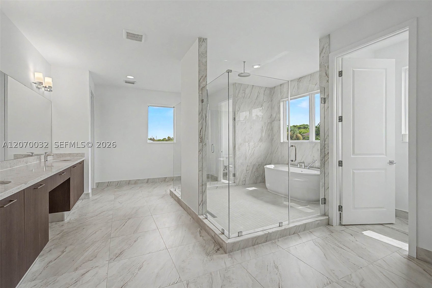 2440 SW 122nd Ter #2440, Davie FL 33325