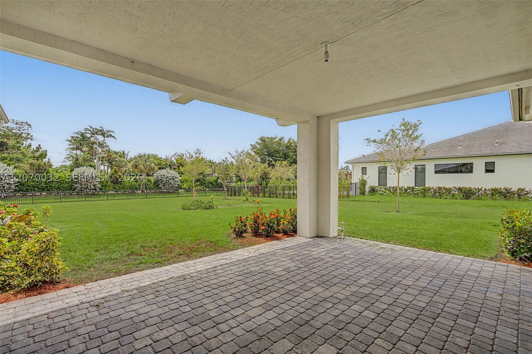 2440 SW 122nd Ter #2440, Davie FL 33325