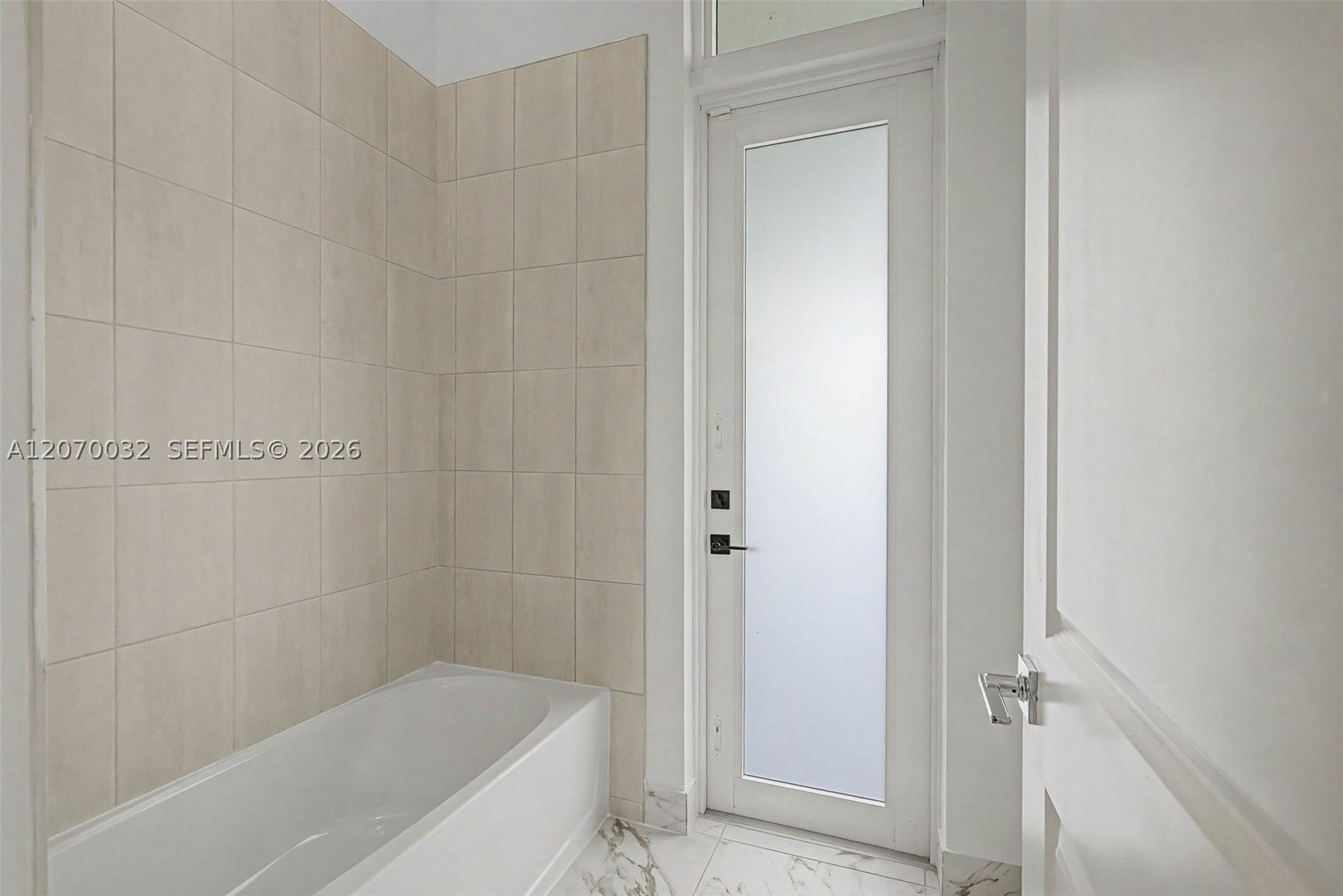 2440 SW 122nd Ter #2440, Davie FL 33325