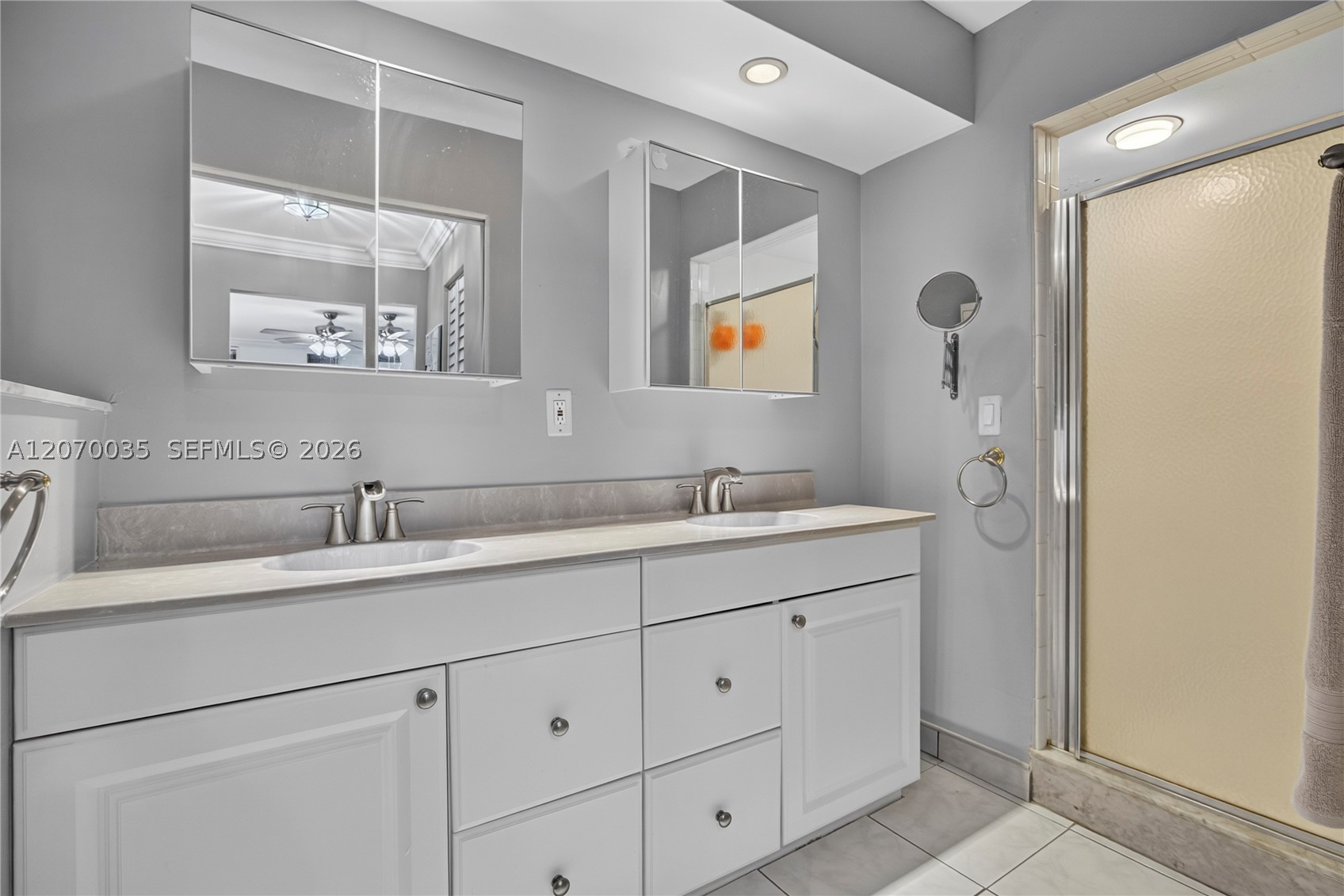 953 Springdale Cir, Palm Springs FL 33461