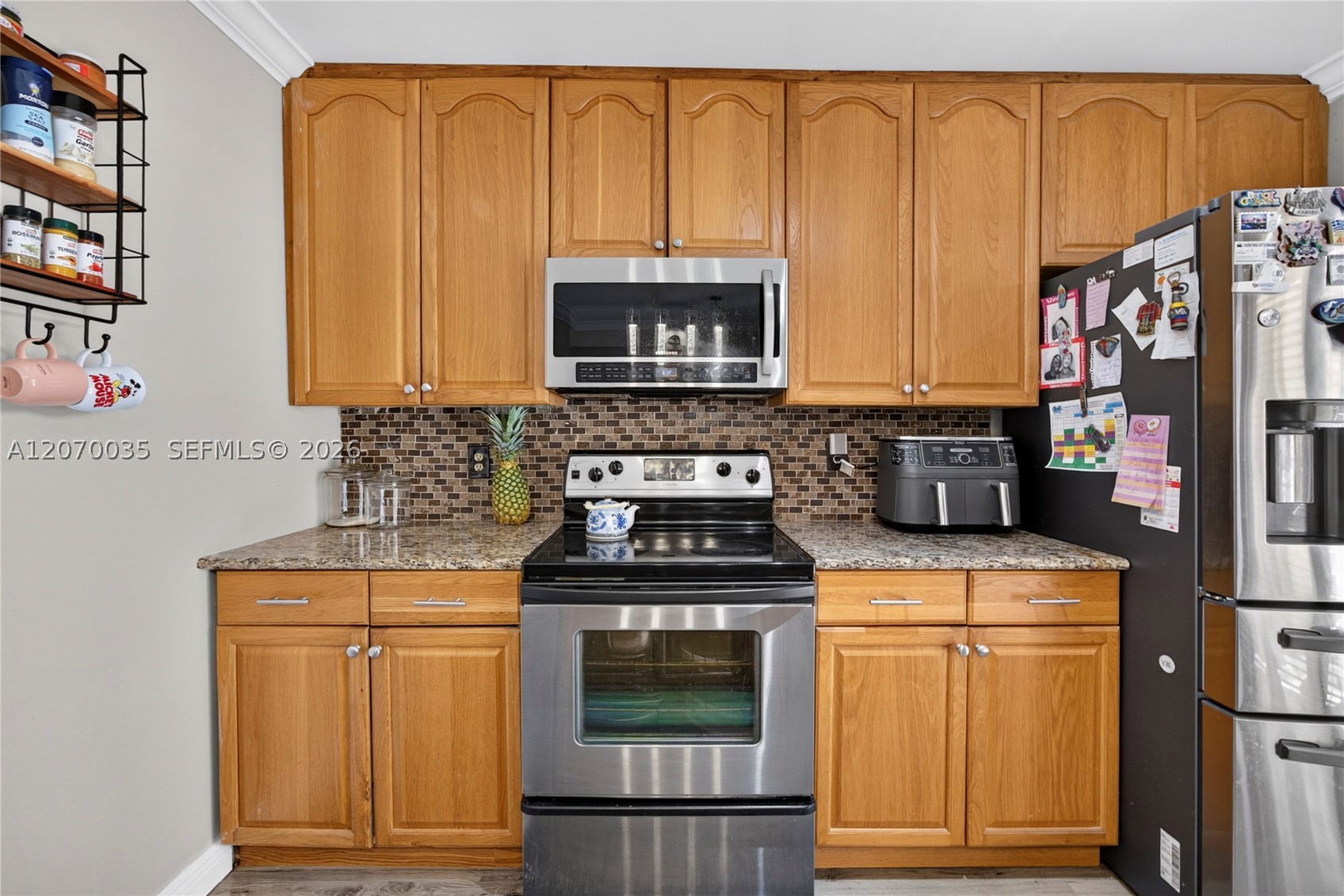 953 Springdale Cir, Palm Springs FL 33461