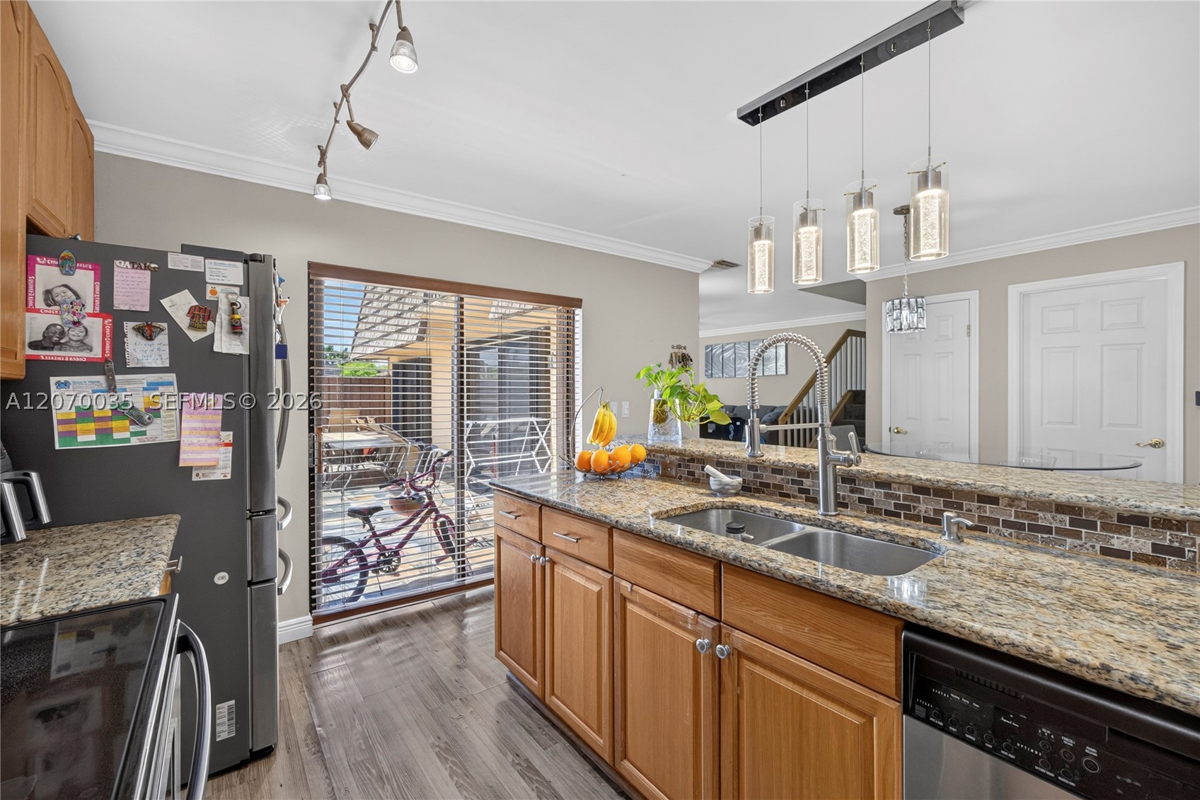 953 Springdale Cir, Palm Springs FL 33461