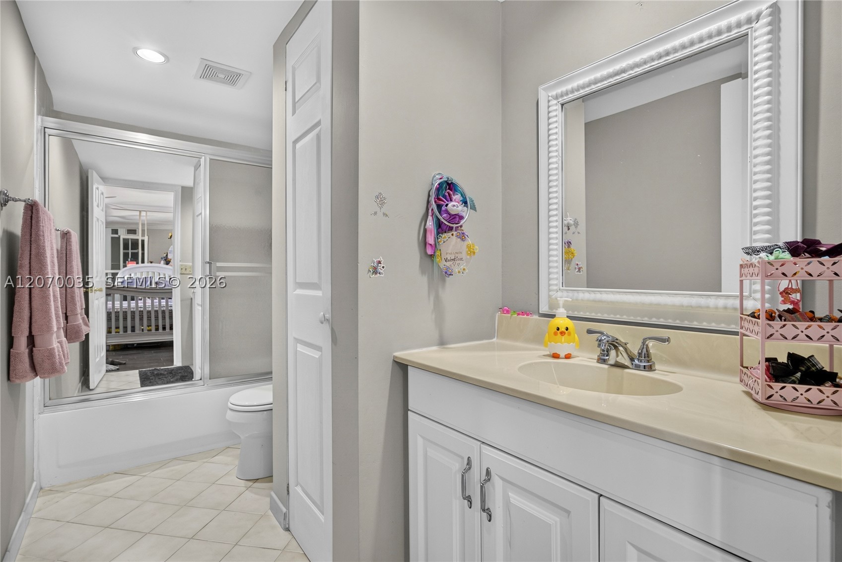 953 Springdale Cir, Palm Springs FL 33461