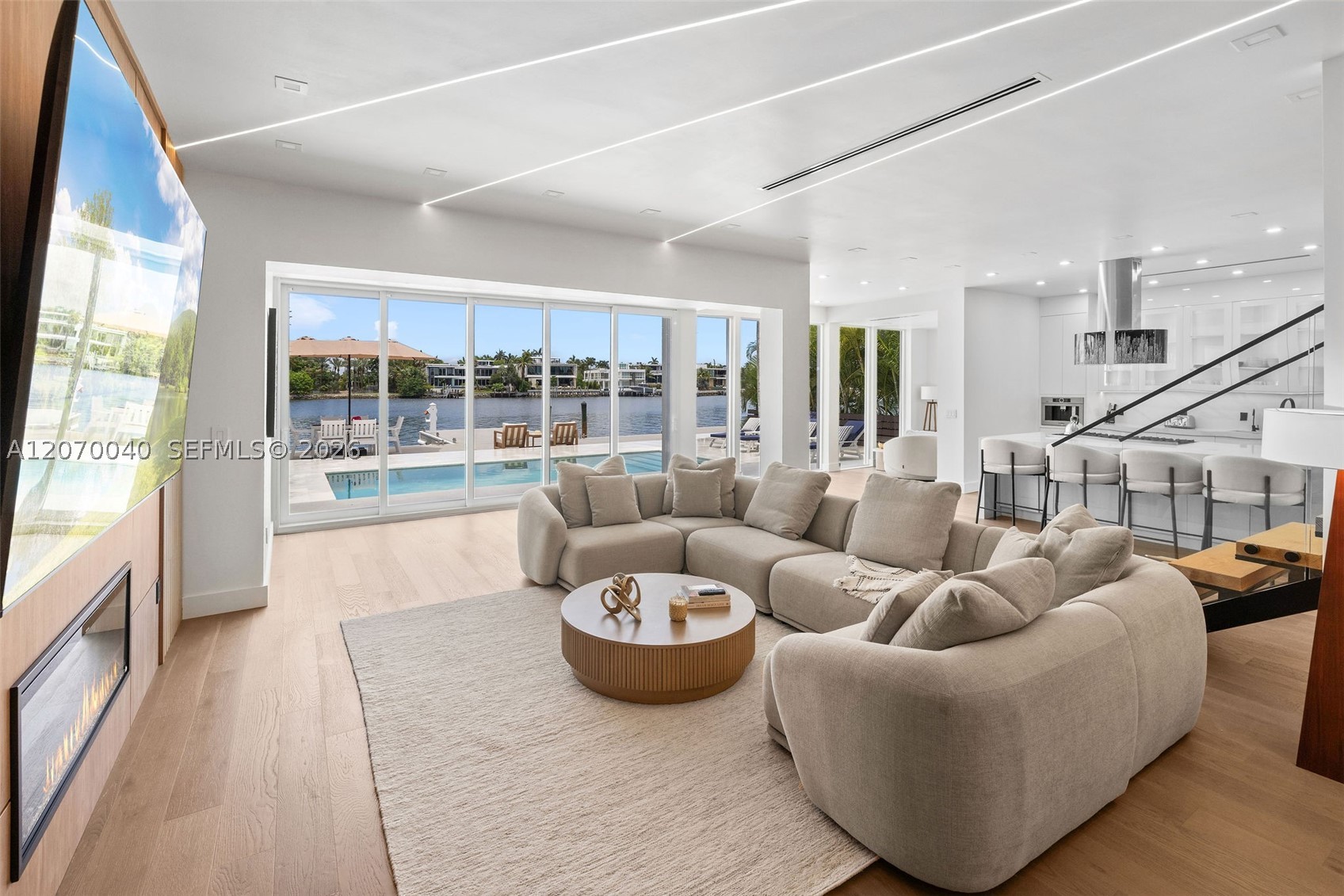 257 N Coconut Ln, Miami Beach FL 33139