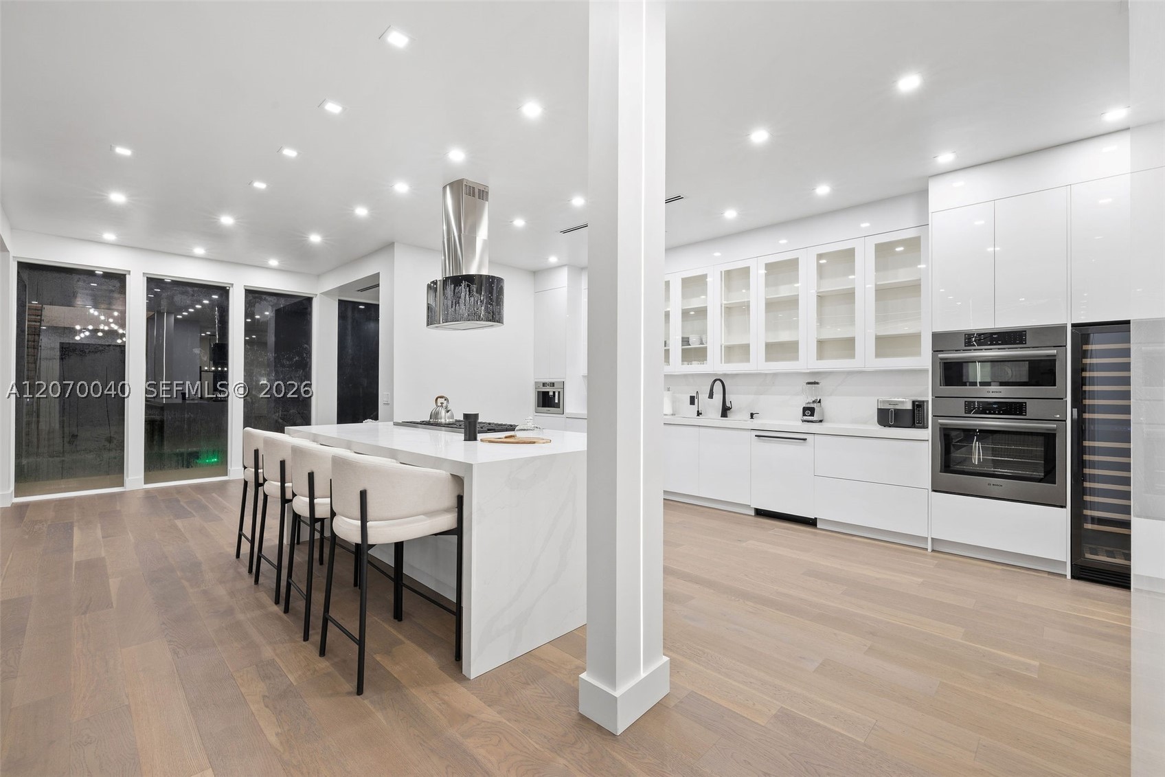 257 N Coconut Ln, Miami Beach FL 33139
