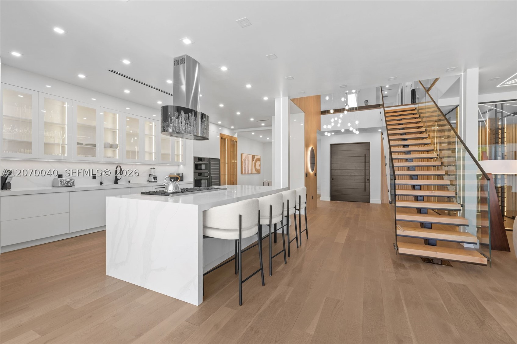 257 N Coconut Ln, Miami Beach FL 33139