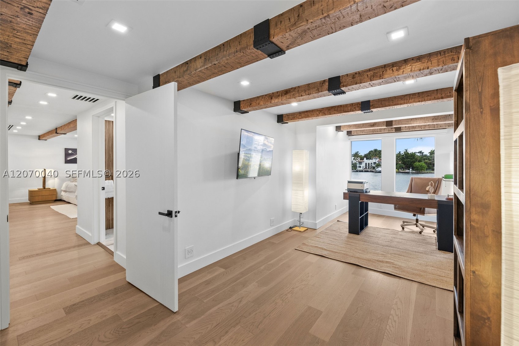 257 N Coconut Ln, Miami Beach FL 33139