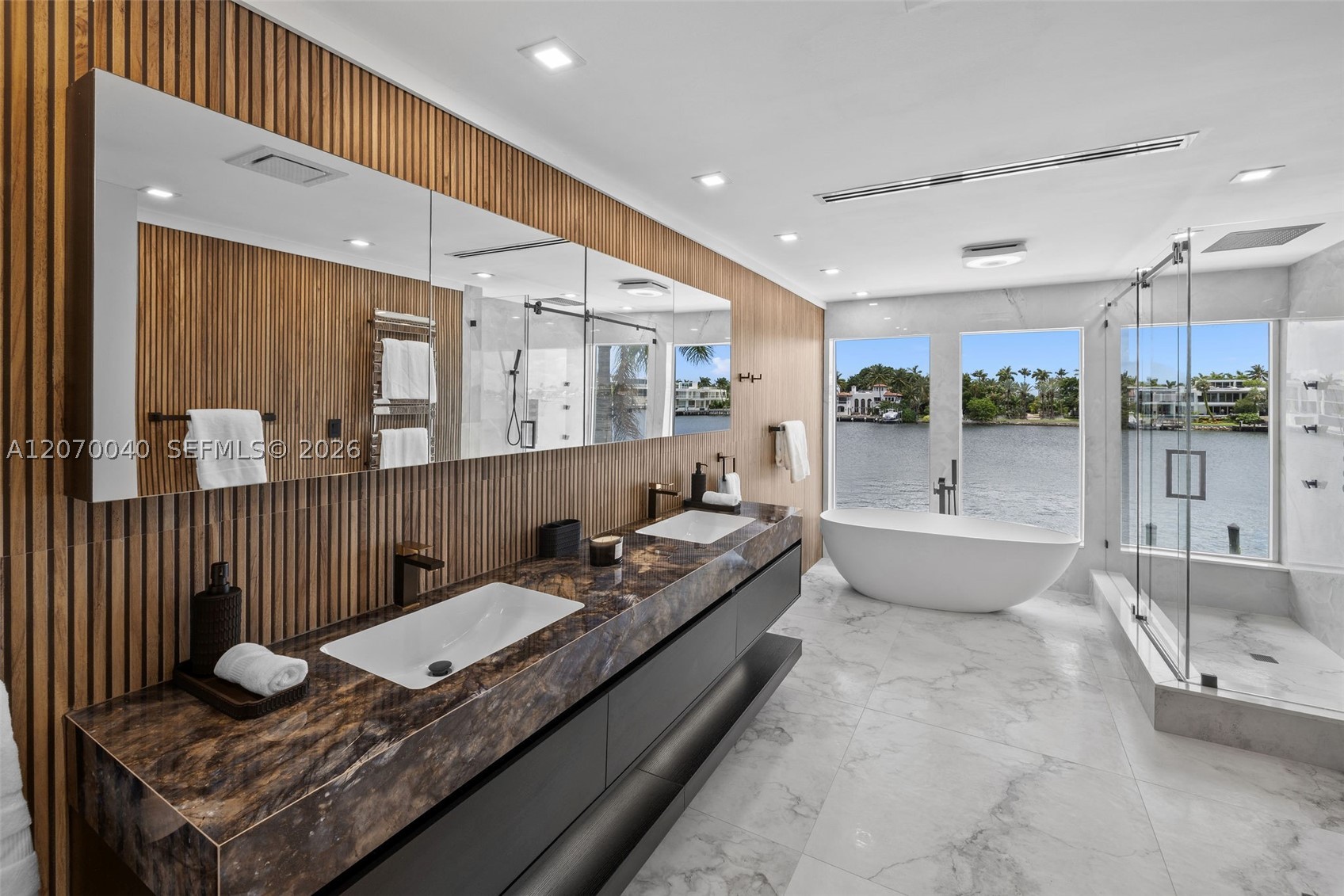 257 N Coconut Ln, Miami Beach FL 33139