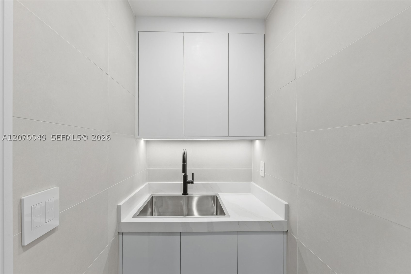 257 N Coconut Ln, Miami Beach FL 33139
