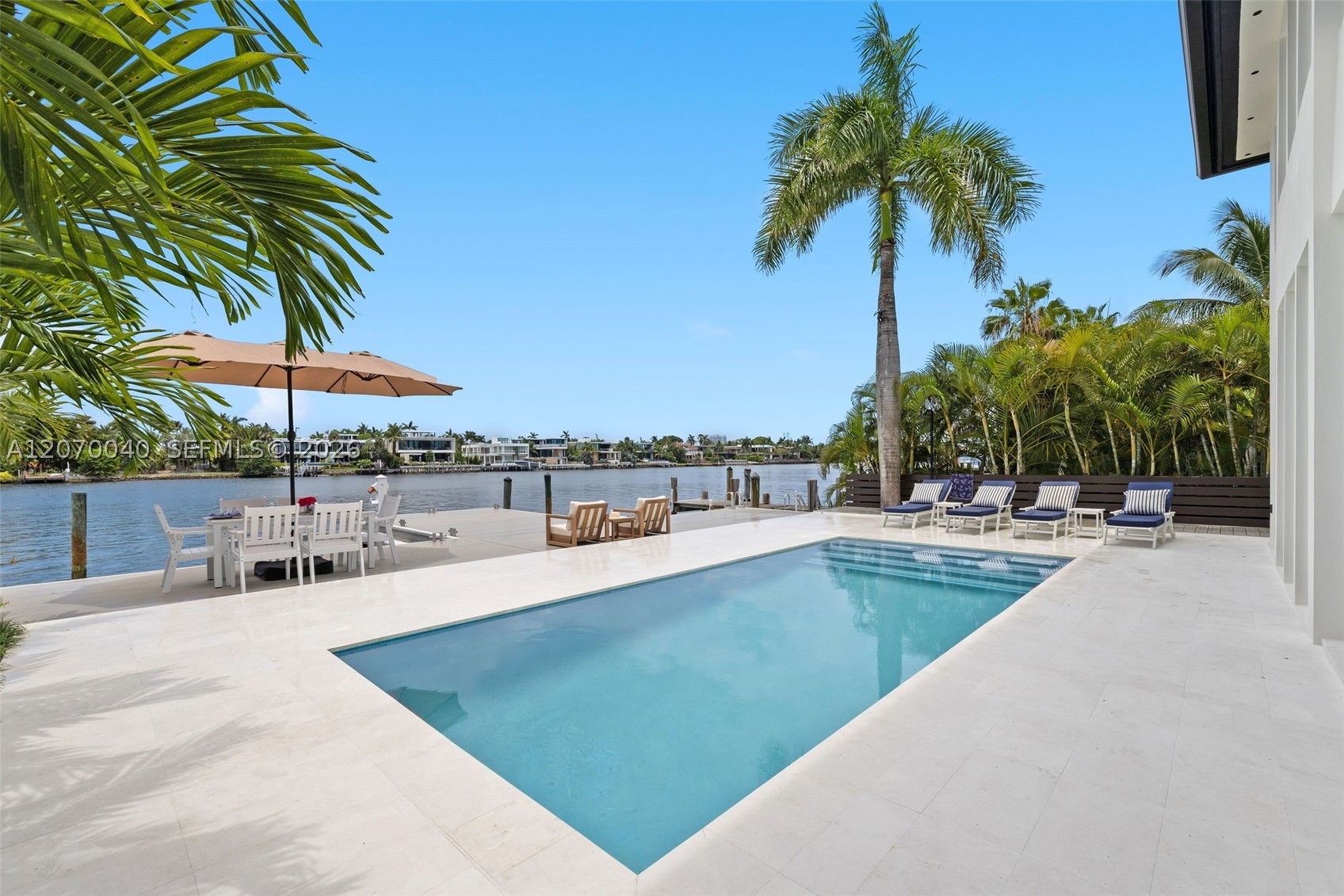 257 N Coconut Ln, Miami Beach FL 33139