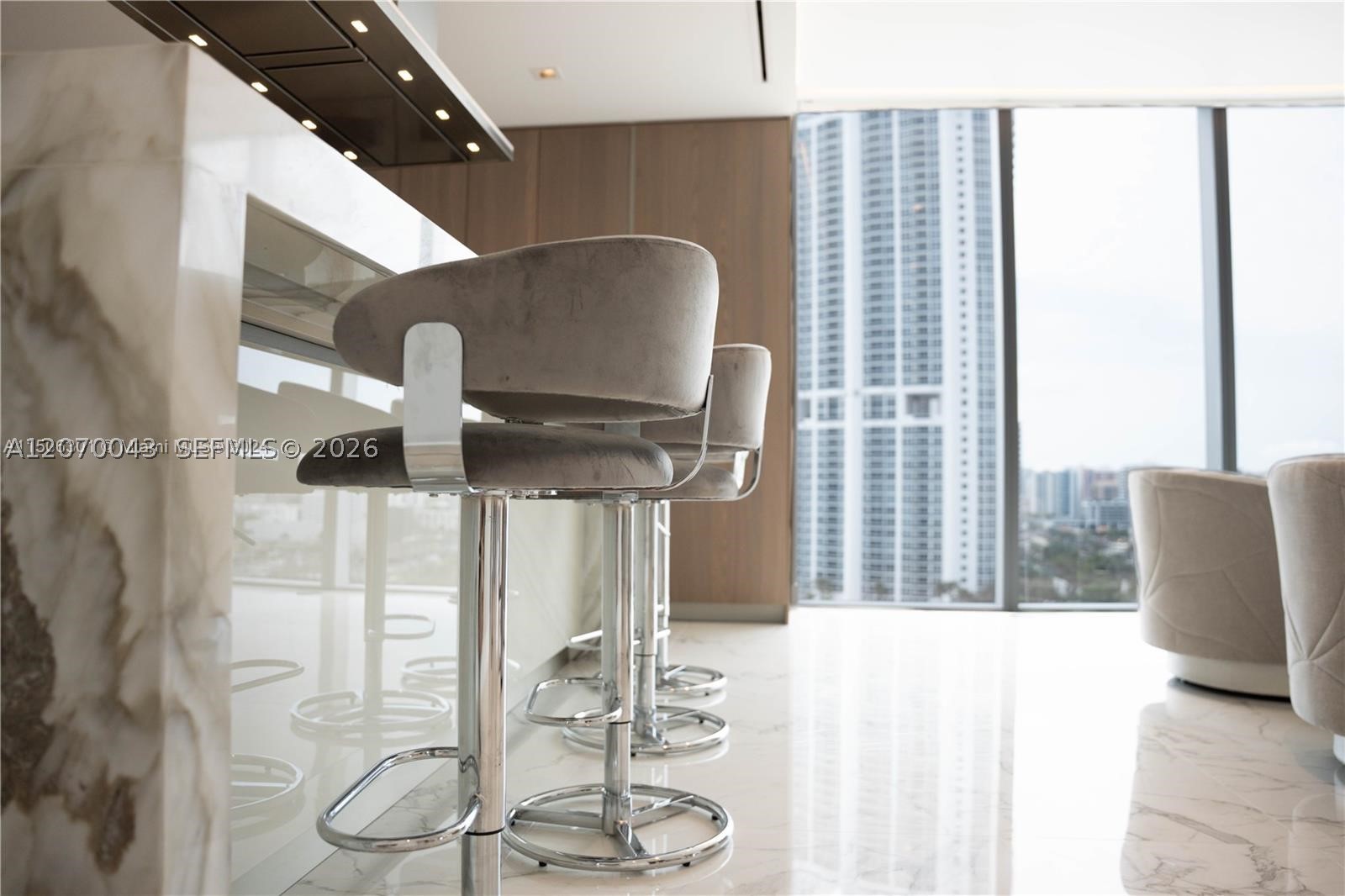 18501 Collins Ave #1104, Sunny Isles Beach FL 33160