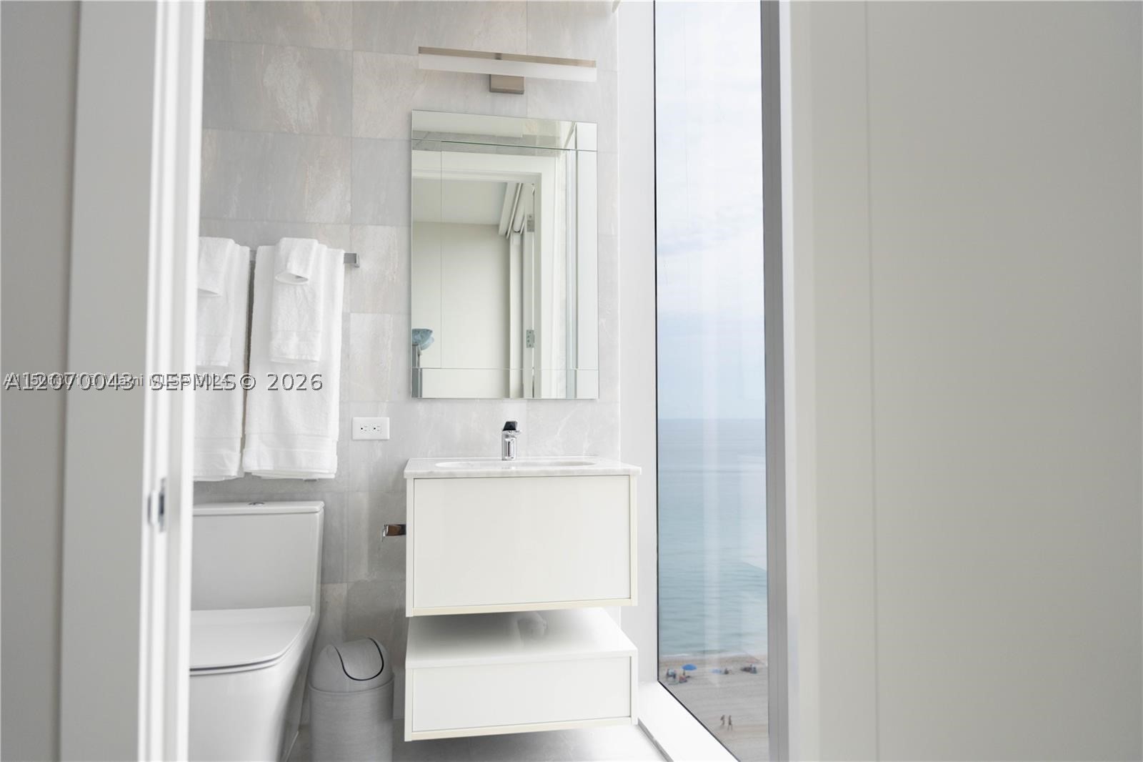 18501 Collins Ave #1104, Sunny Isles Beach FL 33160