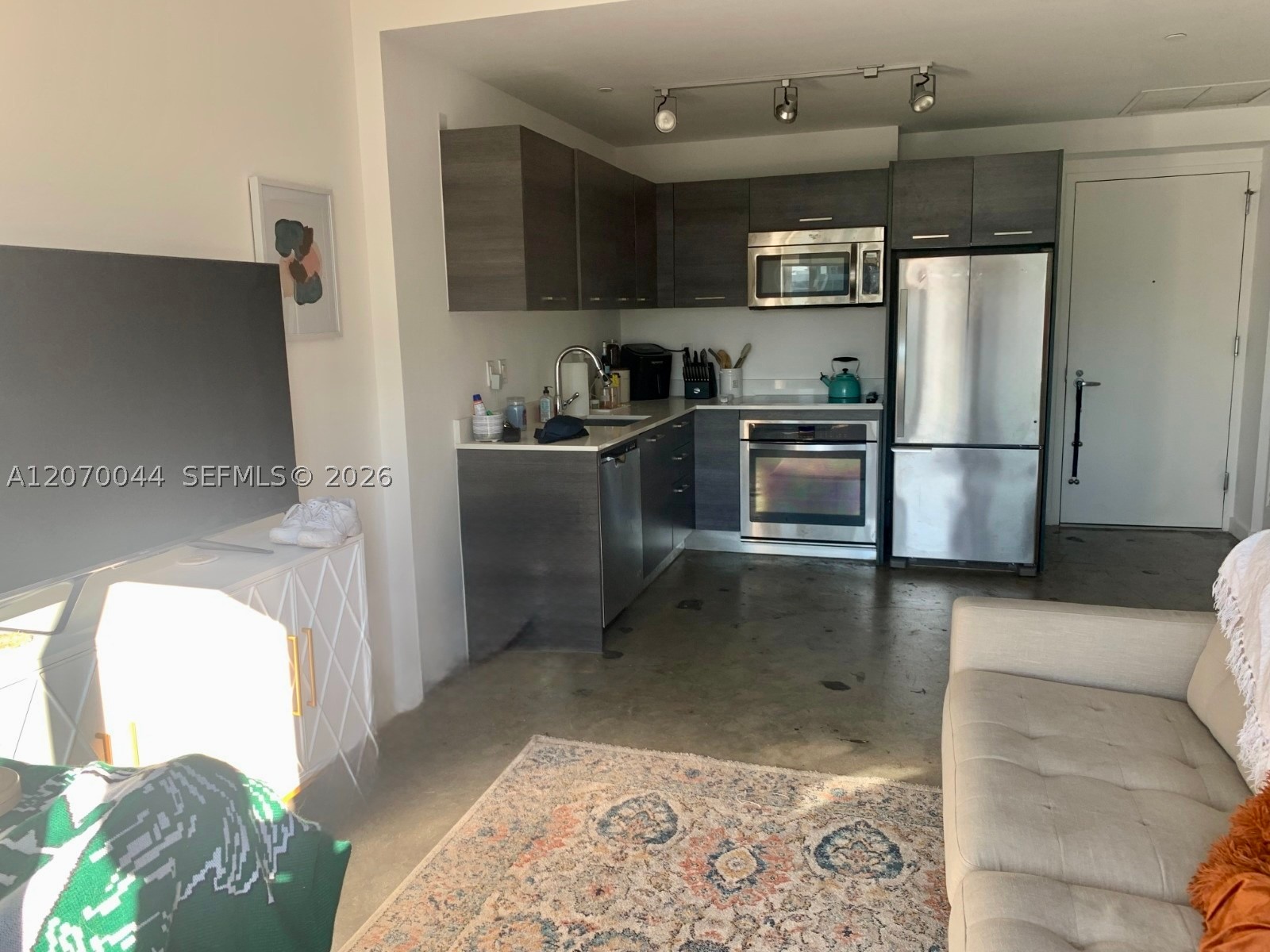 151 SE 1st St #3509, Miami FL 33131
