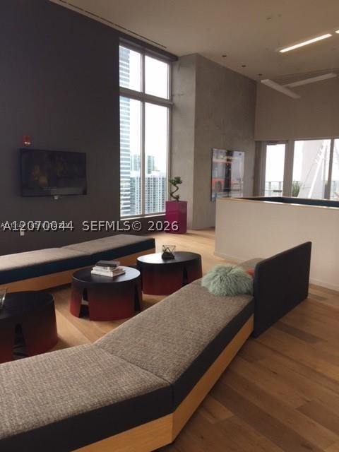 151 SE 1st St #3509, Miami FL 33131