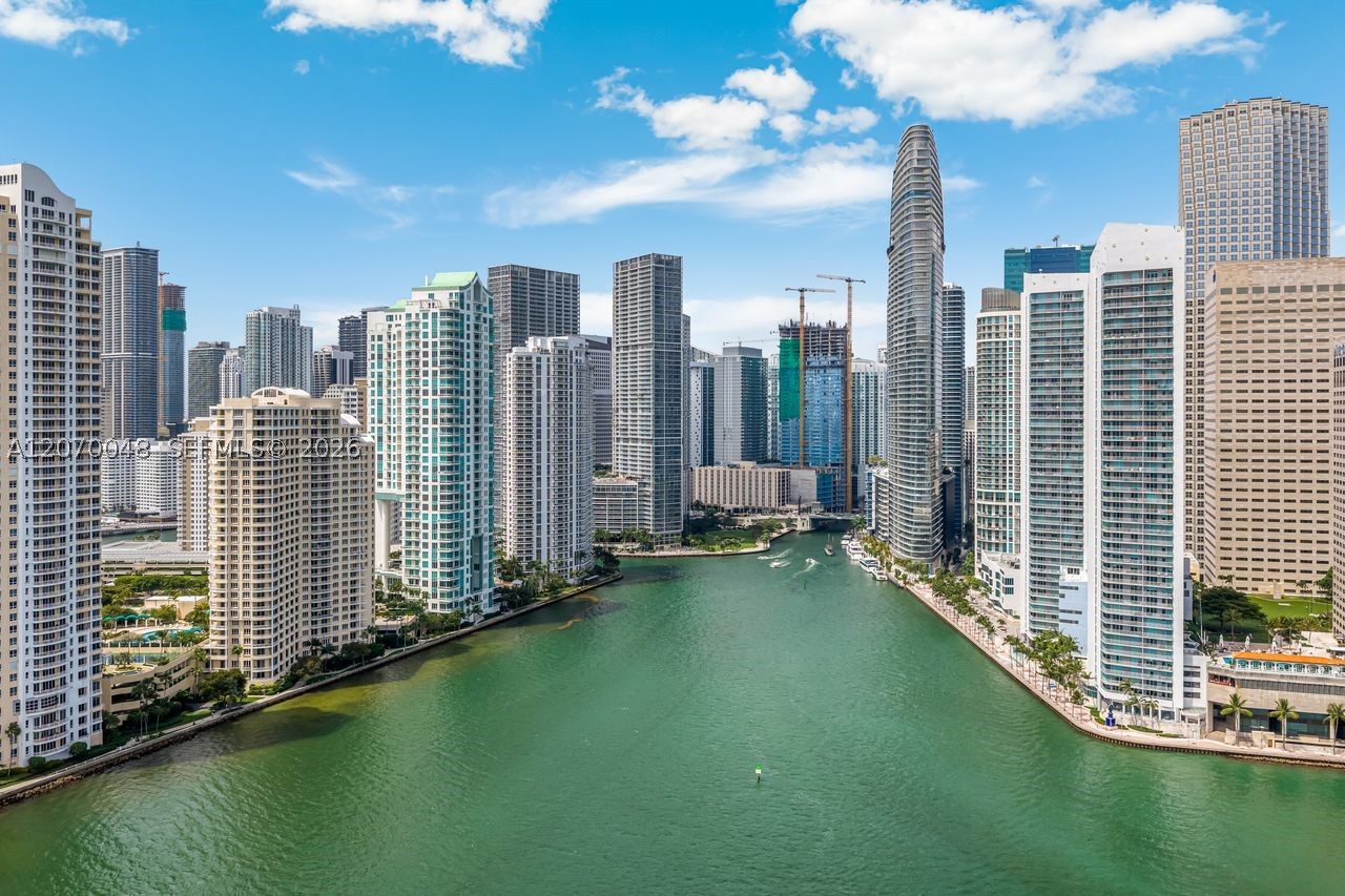 335 S Biscayne Blvd #2609, Miami FL 33131