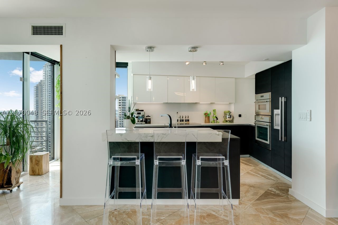 335 S Biscayne Blvd #2609, Miami FL 33131