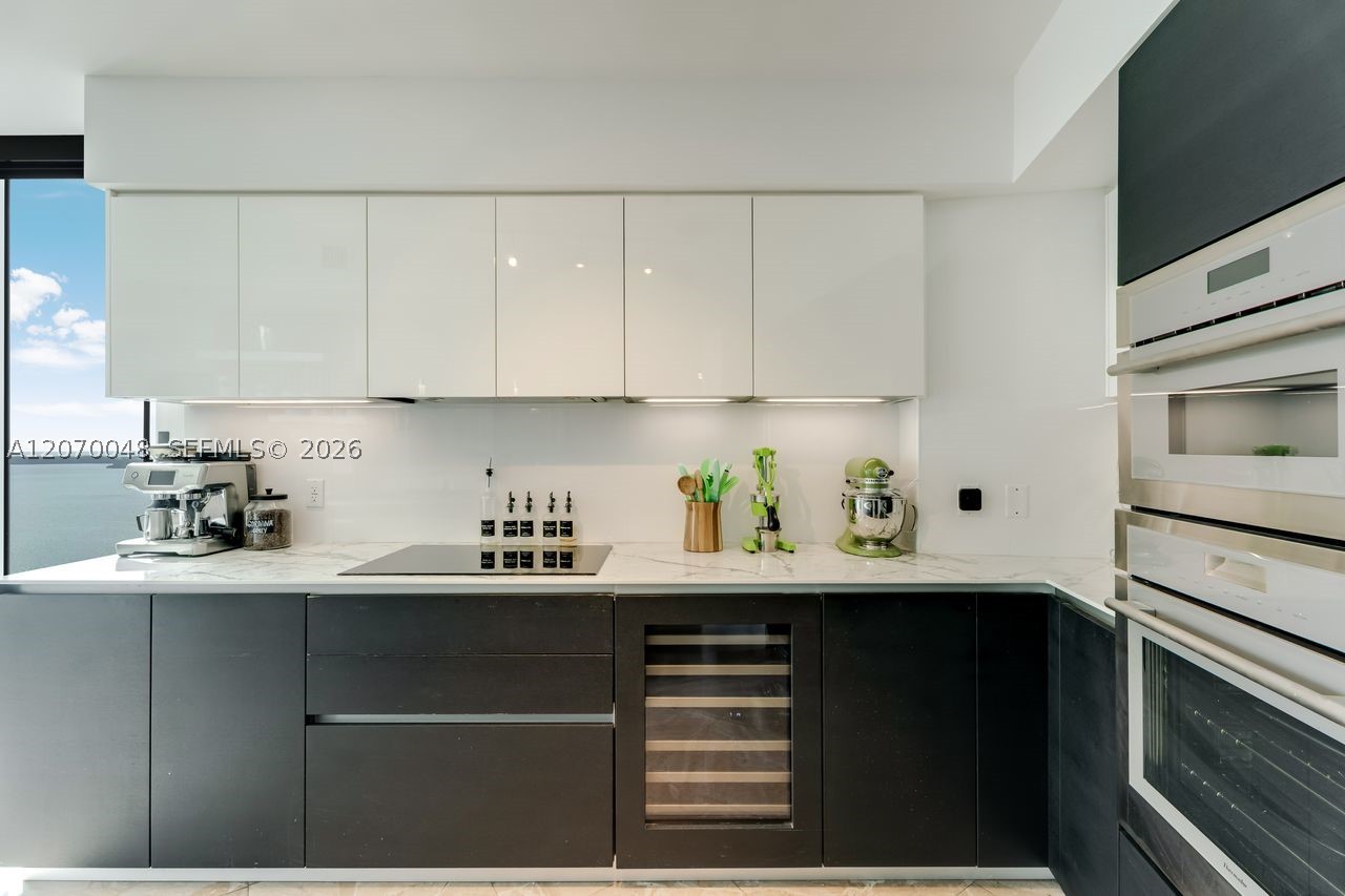 335 S Biscayne Blvd #2609, Miami FL 33131