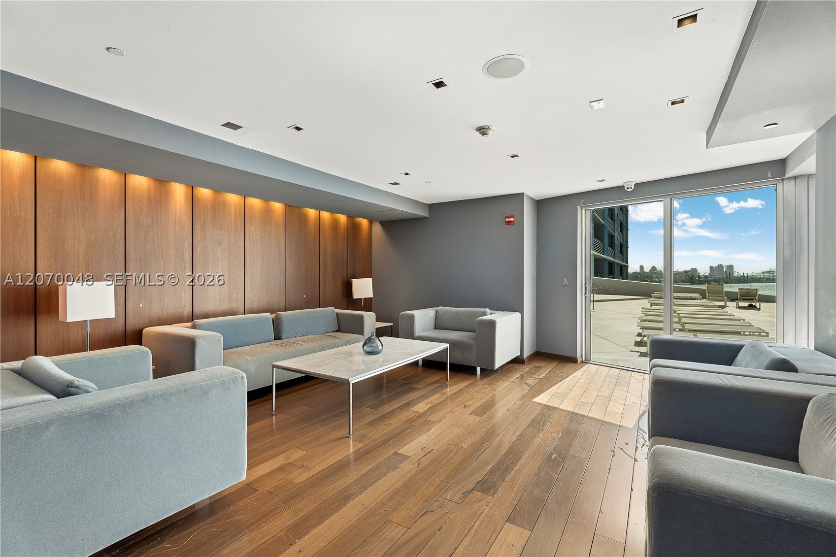 335 S Biscayne Blvd #2609, Miami FL 33131