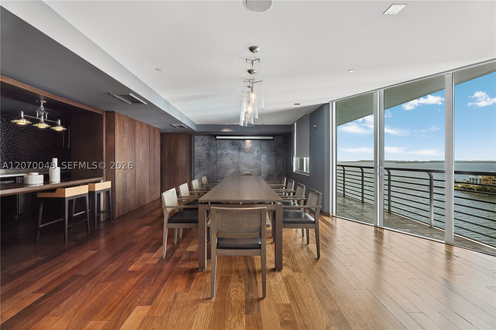 335 S Biscayne Blvd #2609, Miami FL 33131