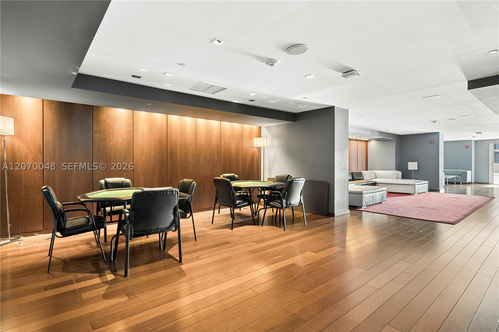 335 S Biscayne Blvd #2609, Miami FL 33131