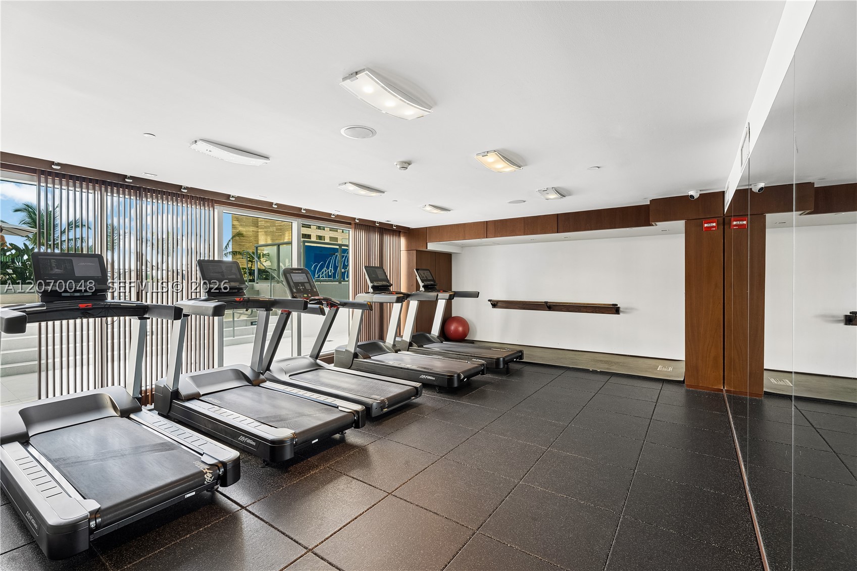 335 S Biscayne Blvd #2609, Miami FL 33131