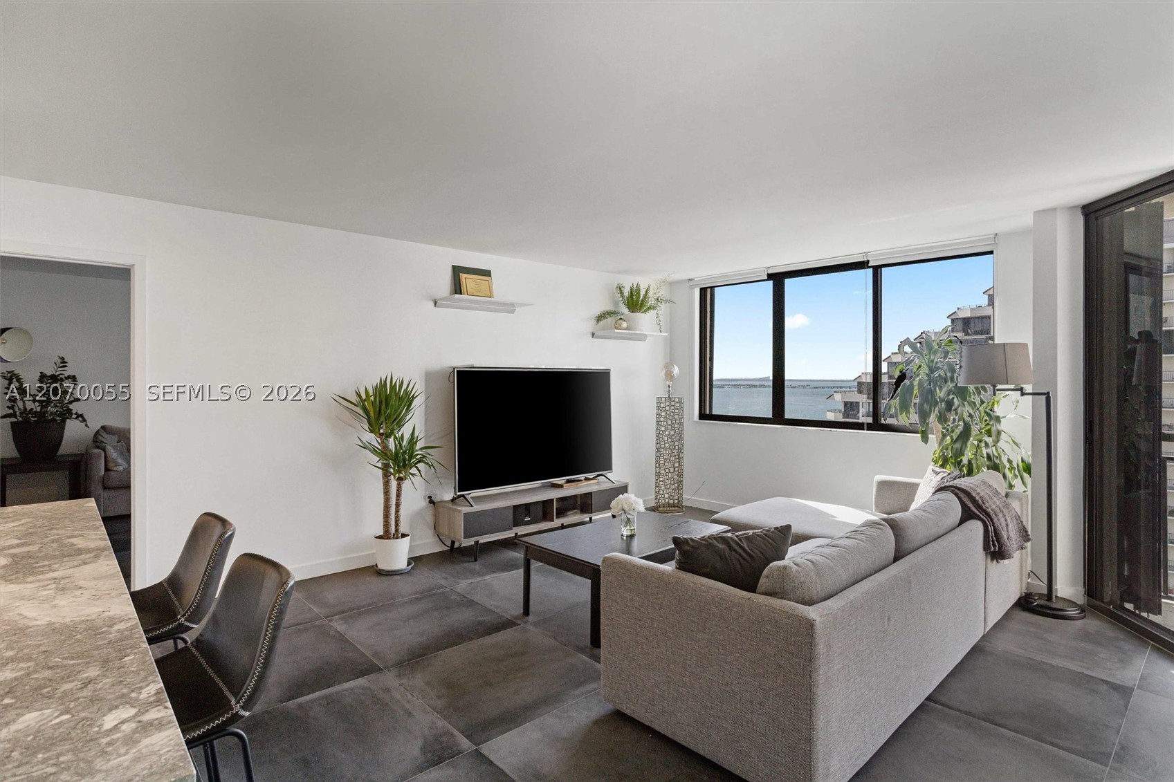 540 Brickell Key Dr #1519, Miami FL 33131