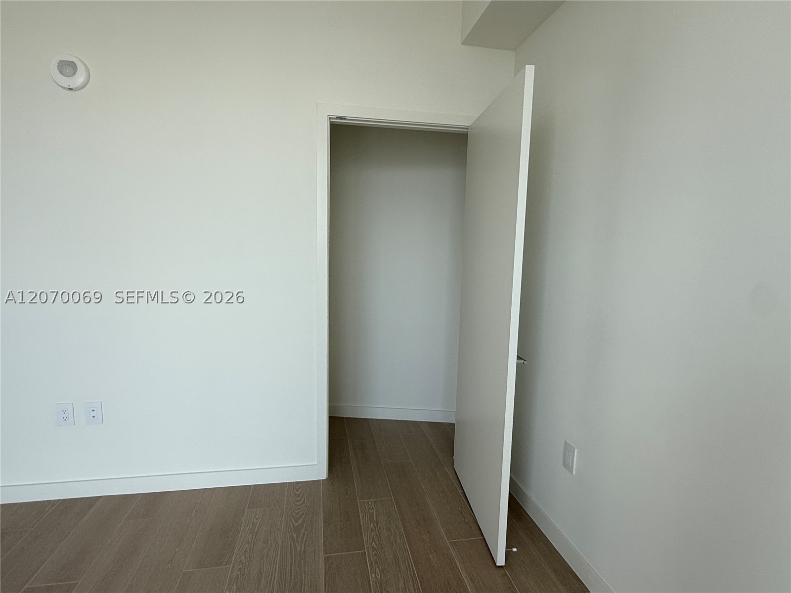1400 Biscayne Blvd #3506, Miami FL 33132