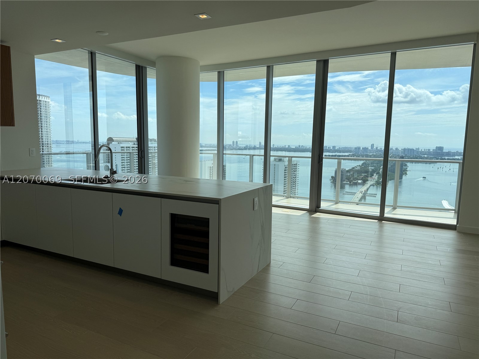 1400 Biscayne Blvd #3506, Miami FL 33132