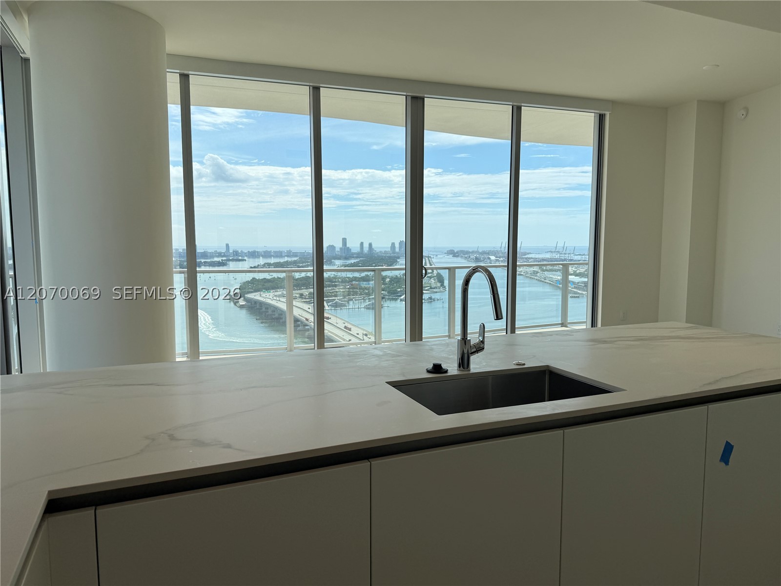 1400 Biscayne Blvd #3506, Miami FL 33132