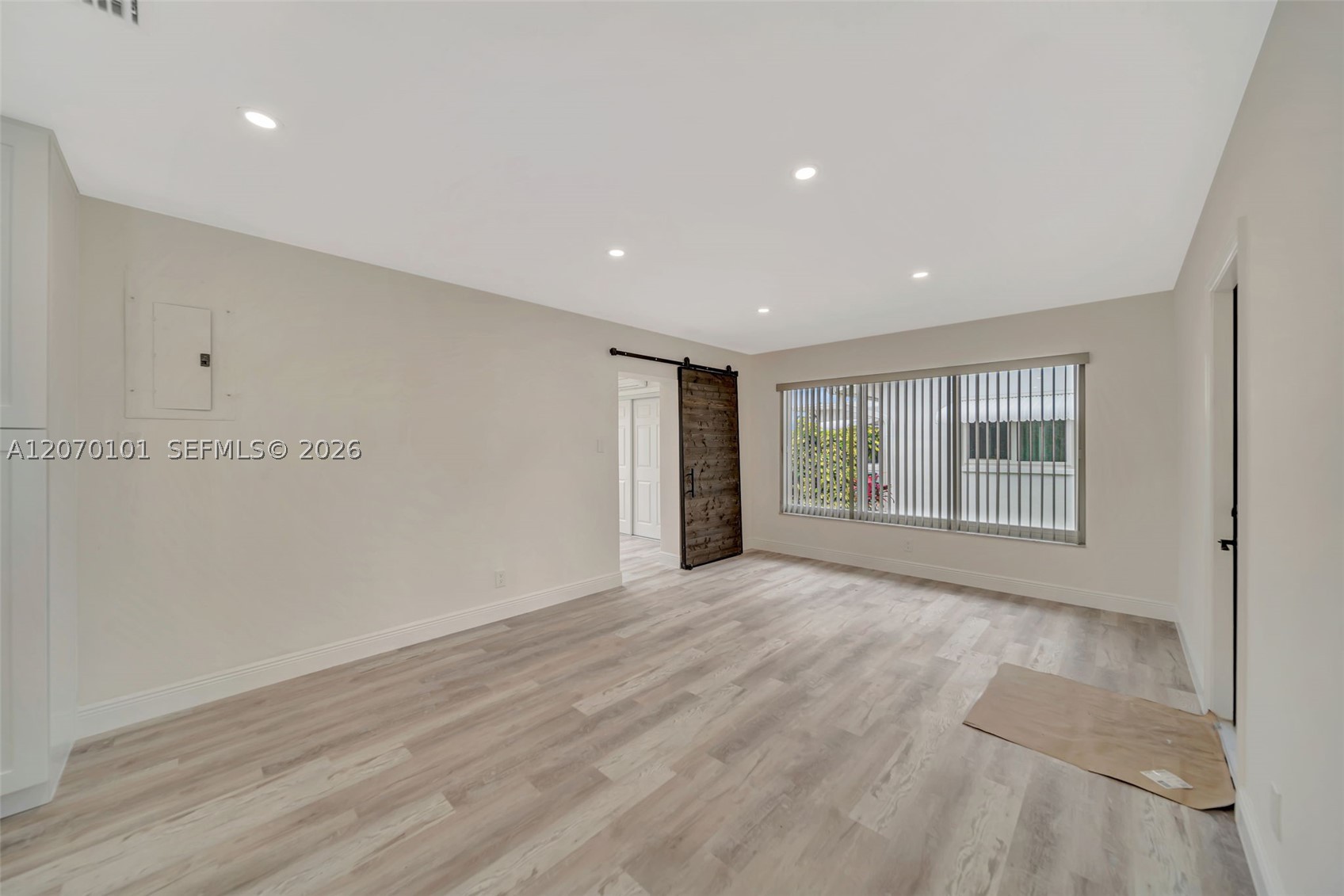 8502 NW 59th St, Tamarac FL 33321