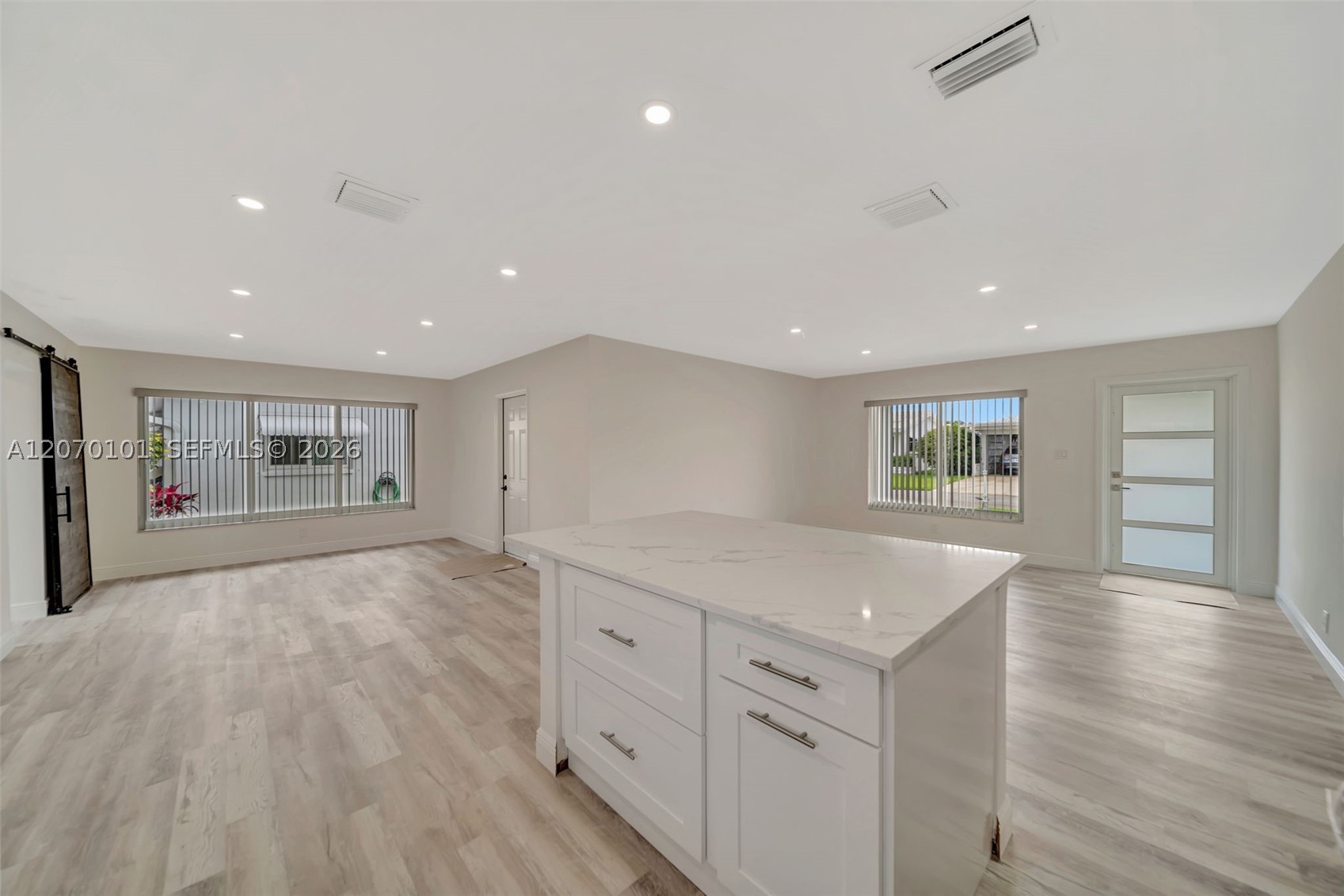 8502 NW 59th St, Tamarac FL 33321